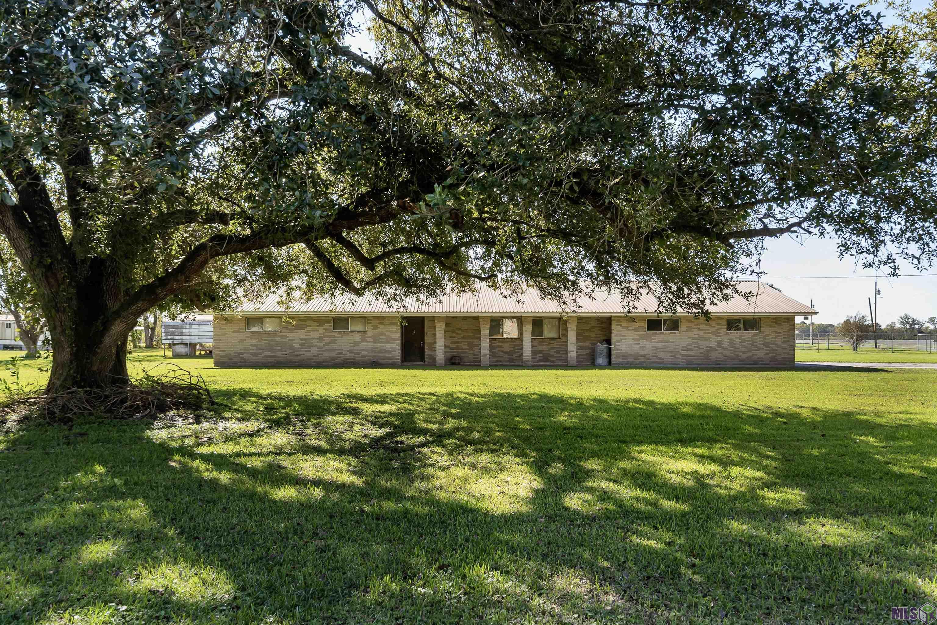 Homes for sale in Fordoche, LA | 4454 Oak Dr, Fordoche, LA 70732 | MLS# BR2025020200