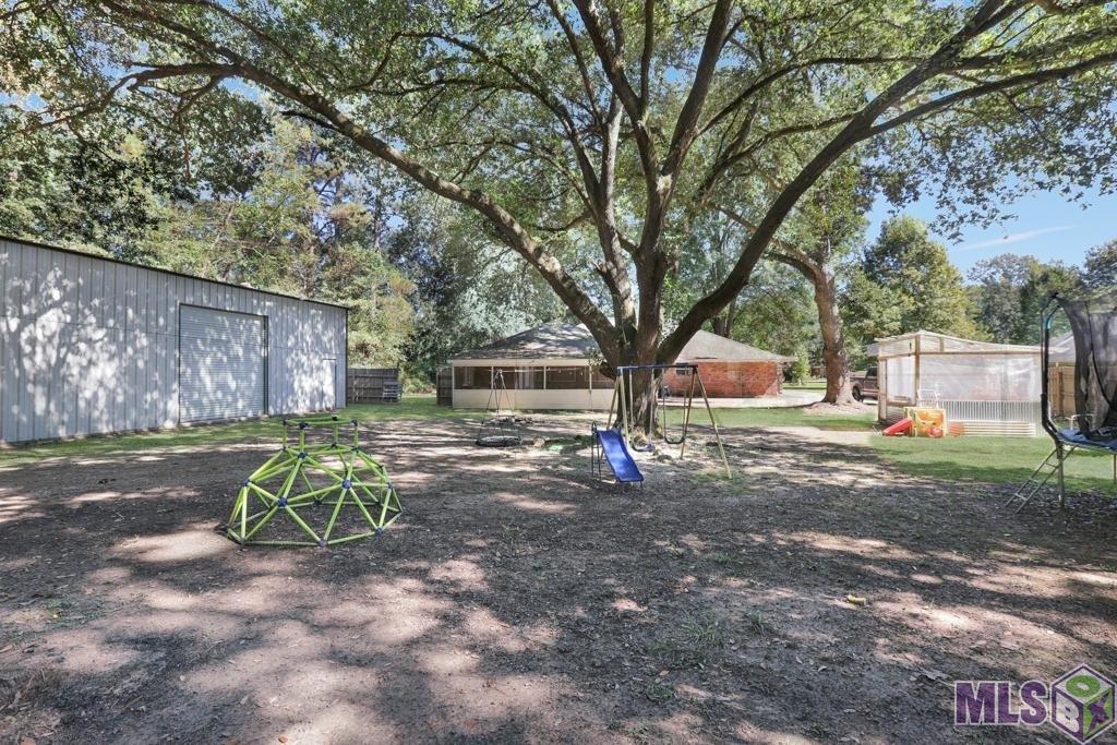 Homes for sale in Baton Rouge, LA | 11205 Lazy Lake Dr, Baton Rouge, LA 70818 | MLS# BR2025020357