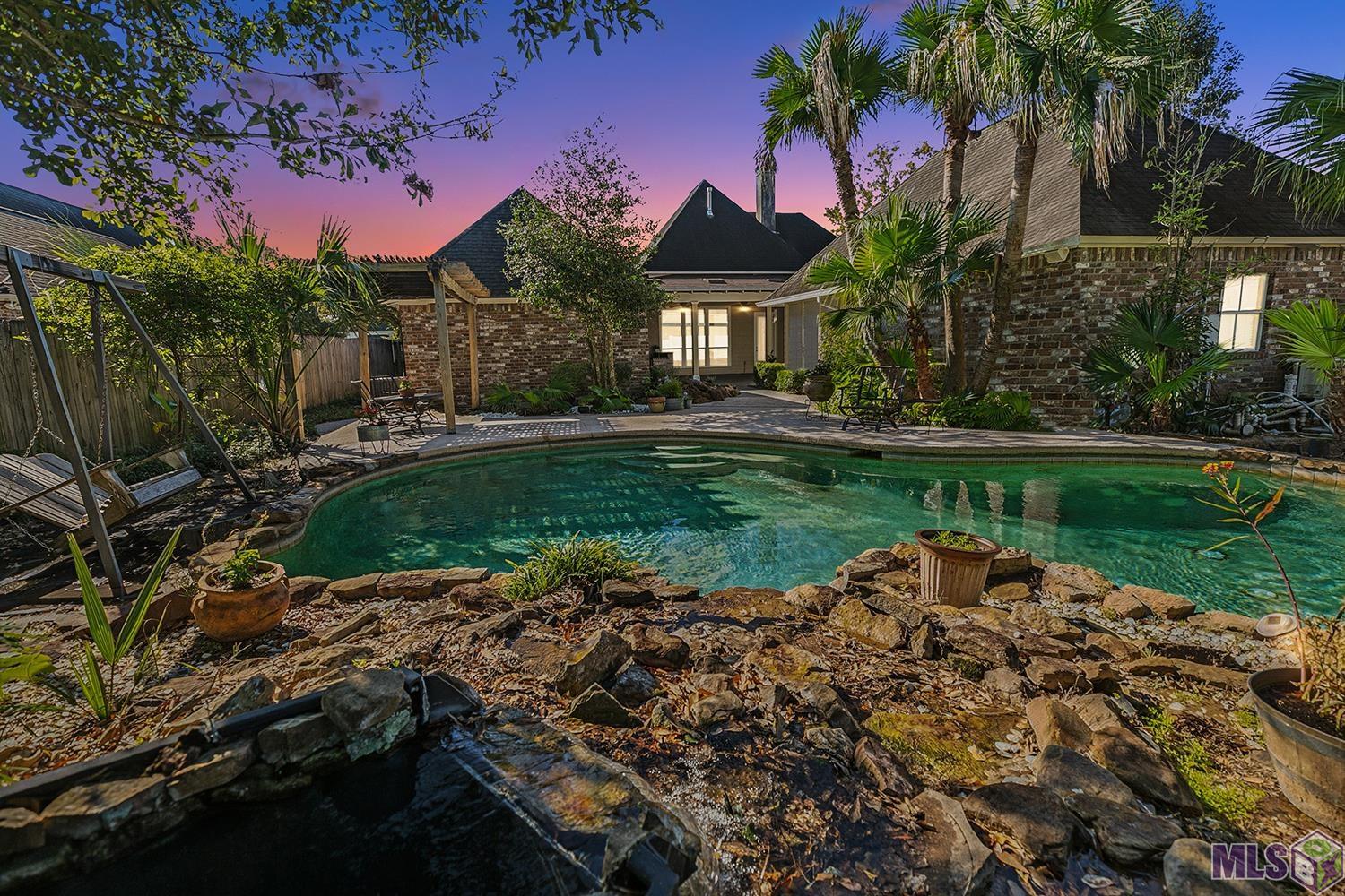 Homes for sale in Baton Rouge, LA | 17633 Gray Moss Ave, Baton Rouge, LA 70817 | MLS# BR2025020556