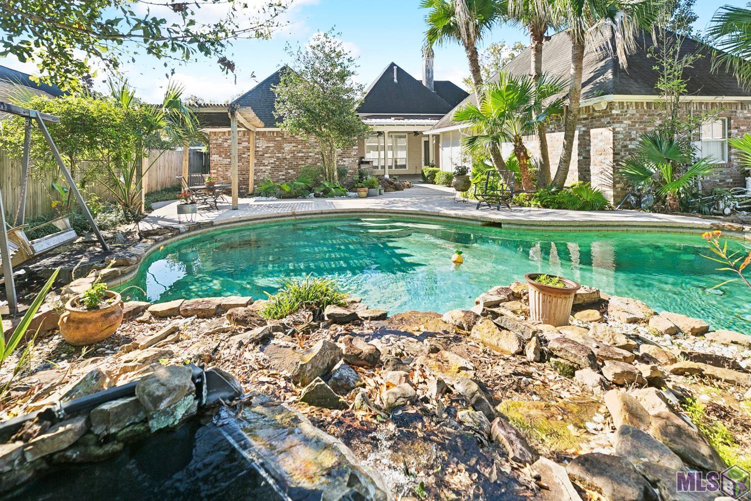 Homes for sale in Baton Rouge, LA | 17633 Gray Moss Ave, Baton Rouge, LA 70817 | MLS# BR2025020556