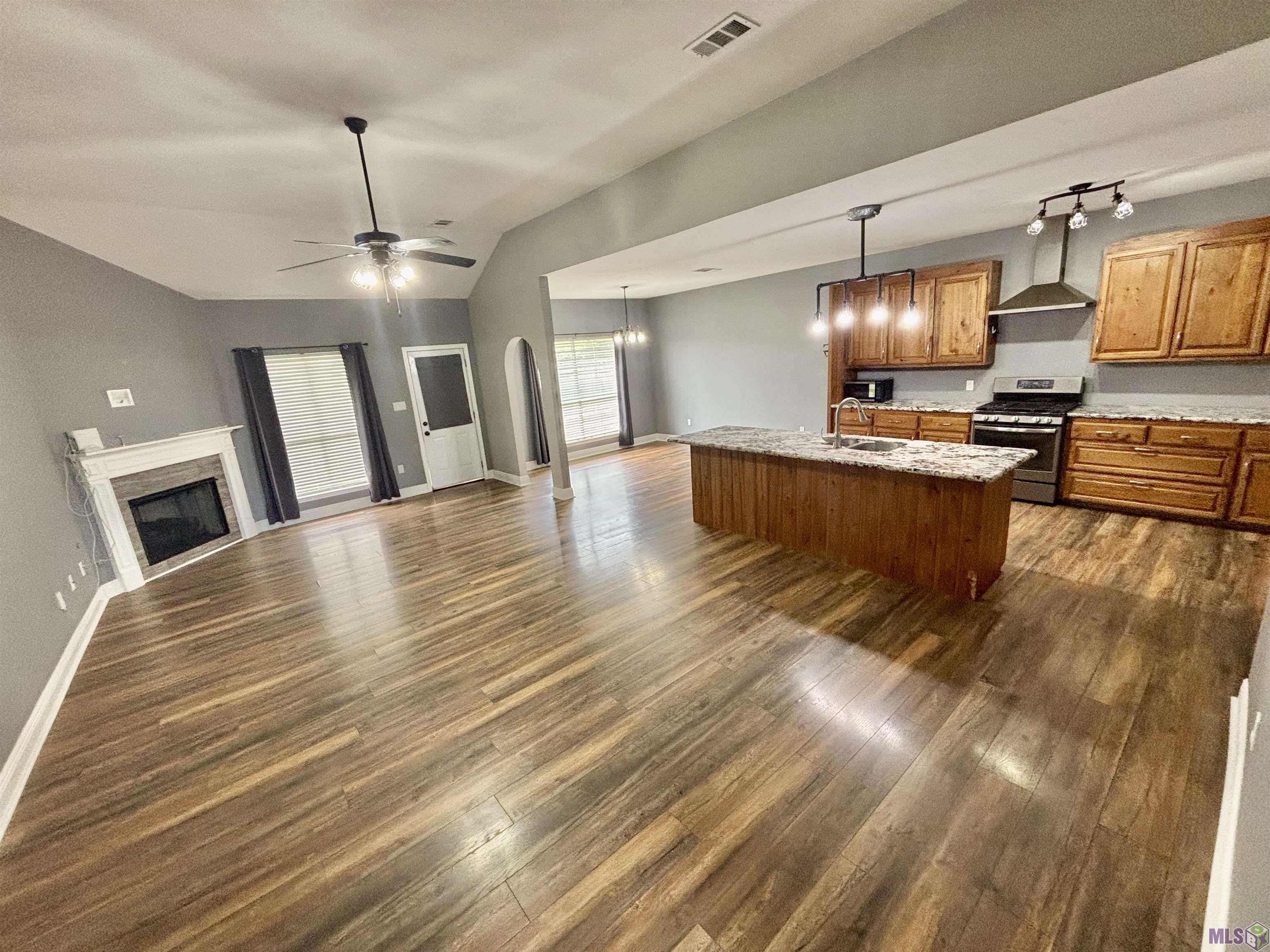 Homes for sale in Denham Springs, LA | 23776 Sandalwood Dr, Denham Springs, LA 70726 | MLS# BR2025020646