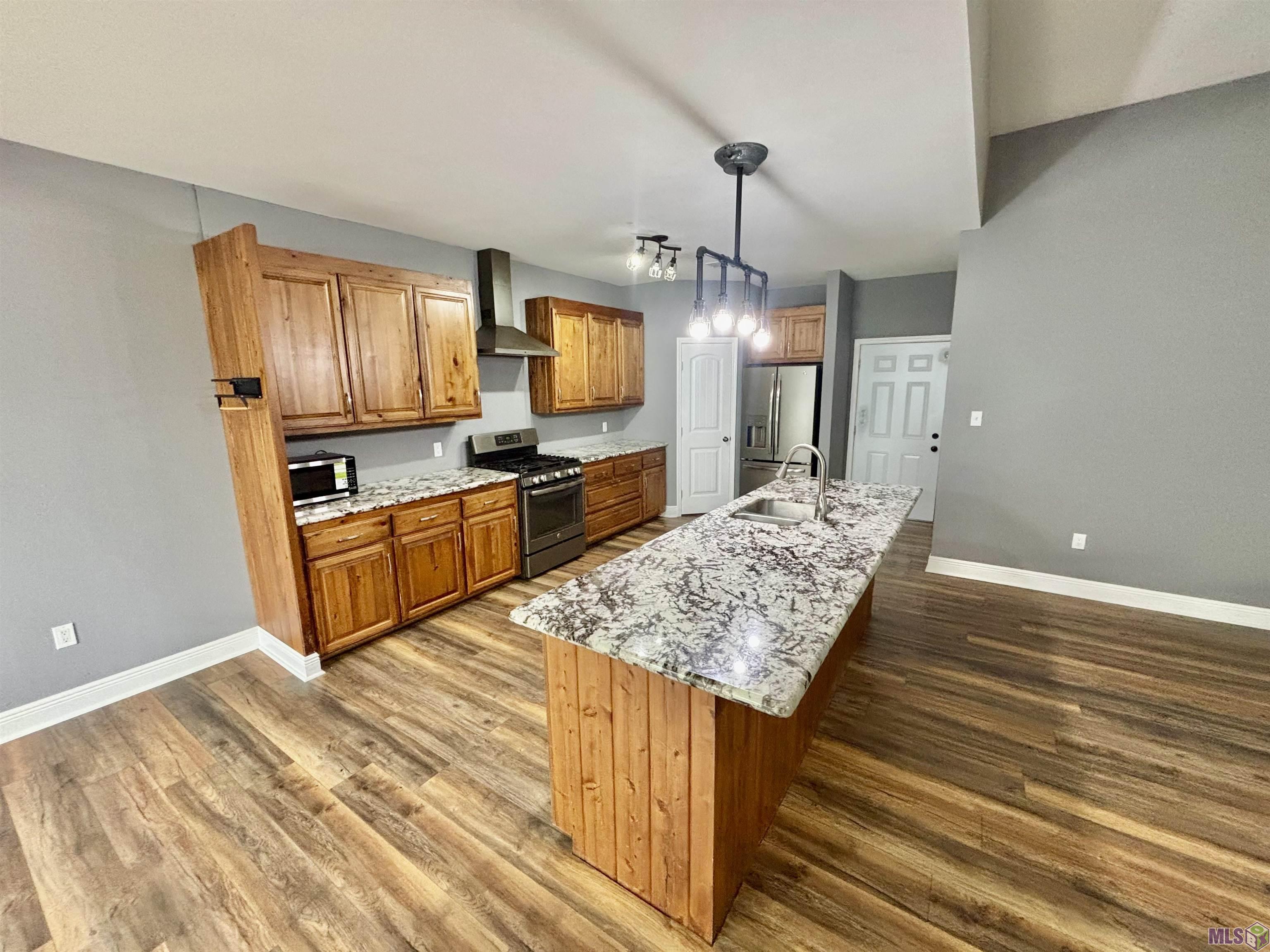 Homes for sale in Denham Springs, LA | 23776 Sandalwood Dr, Denham Springs, LA 70726 | MLS# BR2025020646