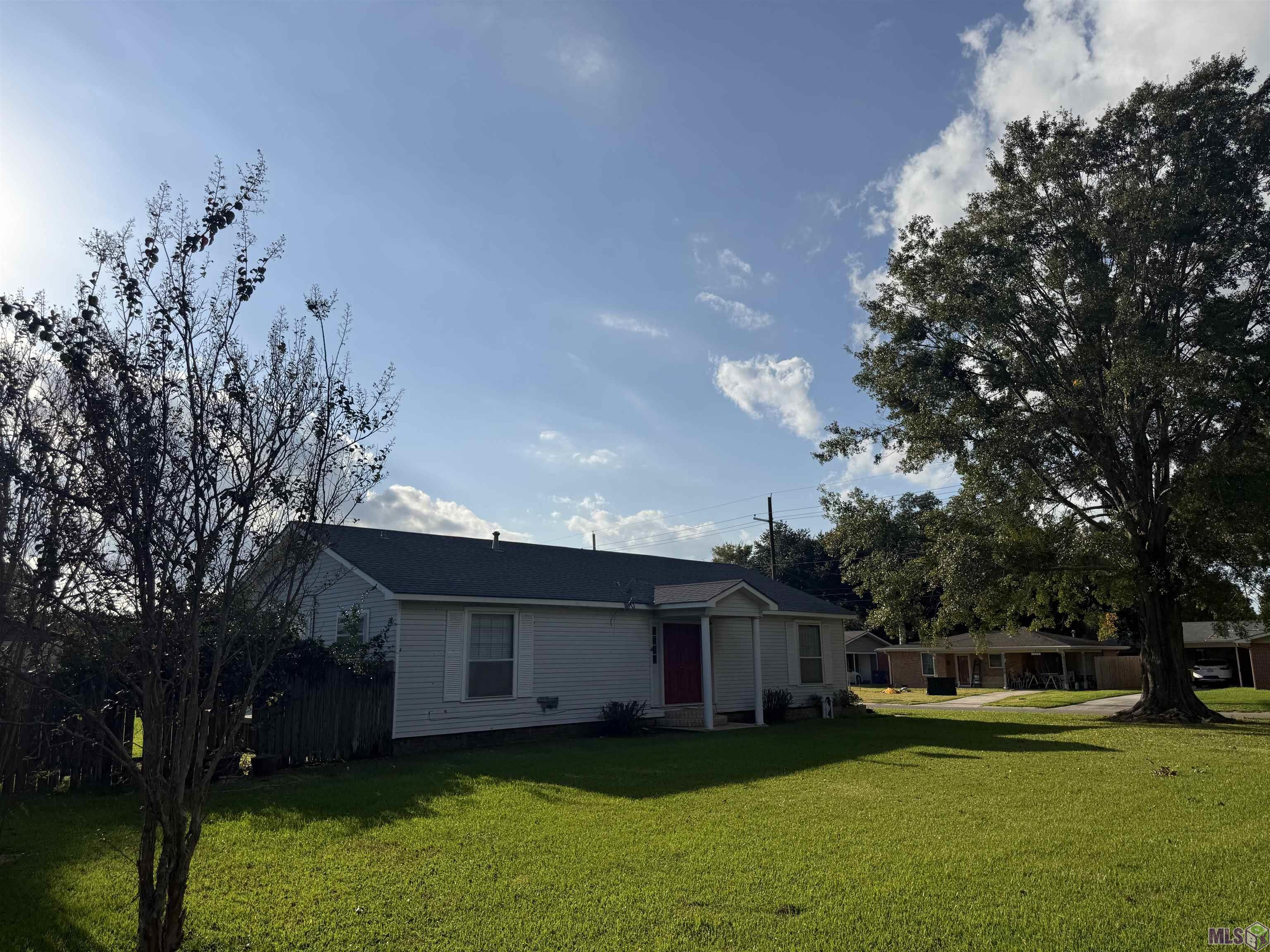 Homes for sale in Plaquemine, LA | 24510 Hebert St, Plaquemine, LA 70764 | MLS# BR2025020748