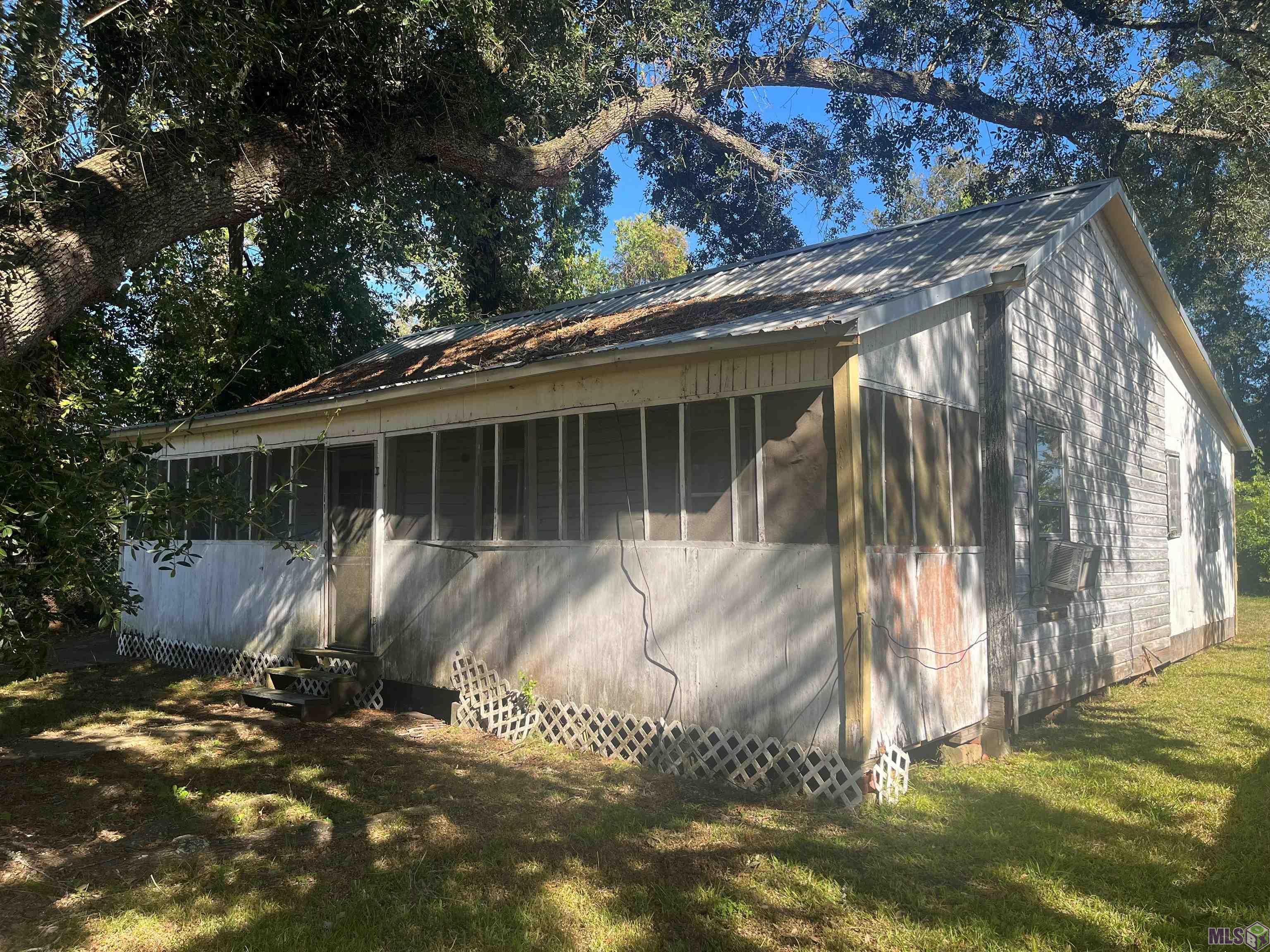 Homes for sale in Lecompte, LA | 2110 Union St, Lecompte, LA 71346 | MLS# BR2025020883