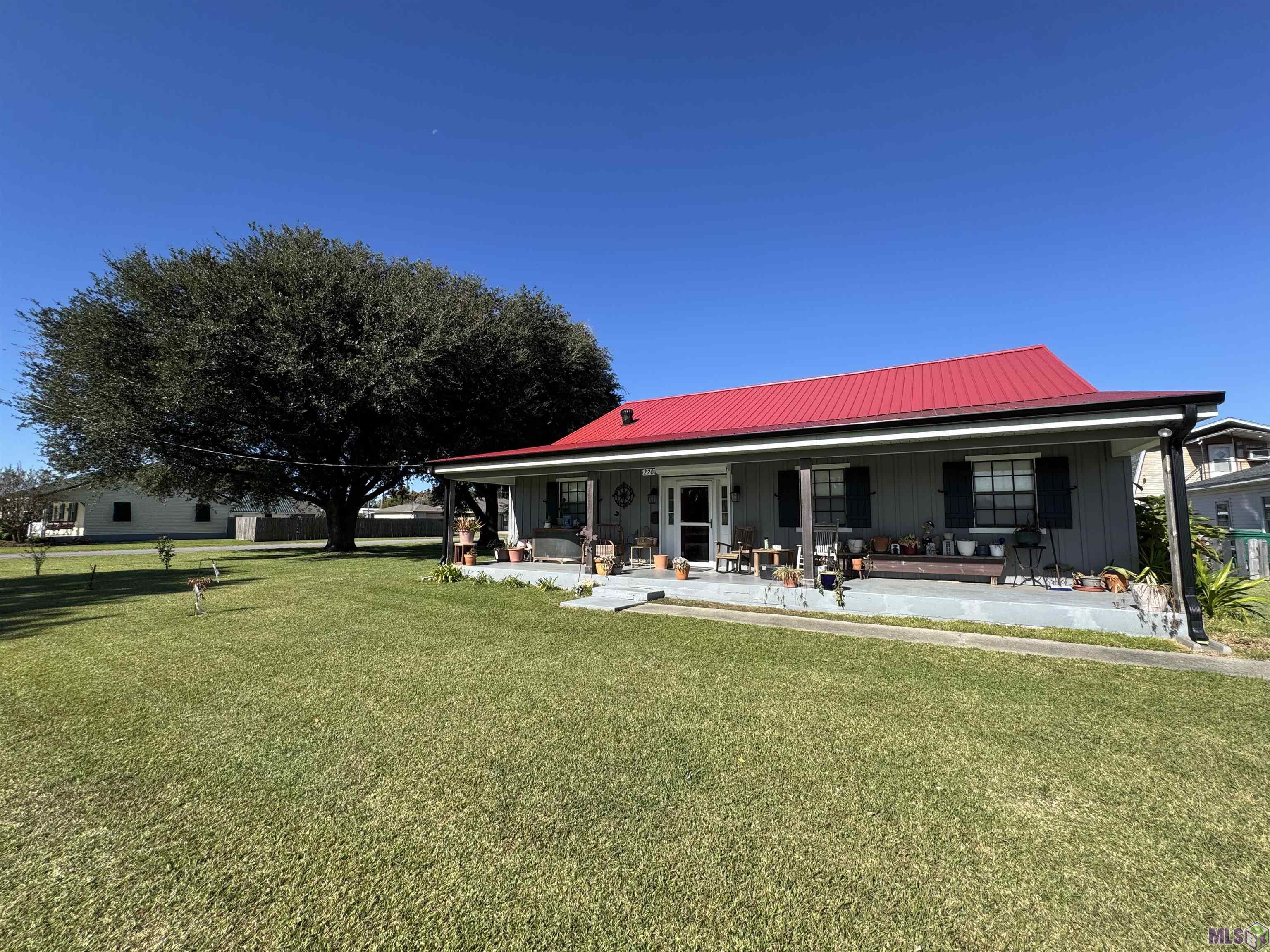 Homes for sale in Lockport, LA | 220 Lark Dr, Lockport, LA 70374 | MLS# BY2025020994