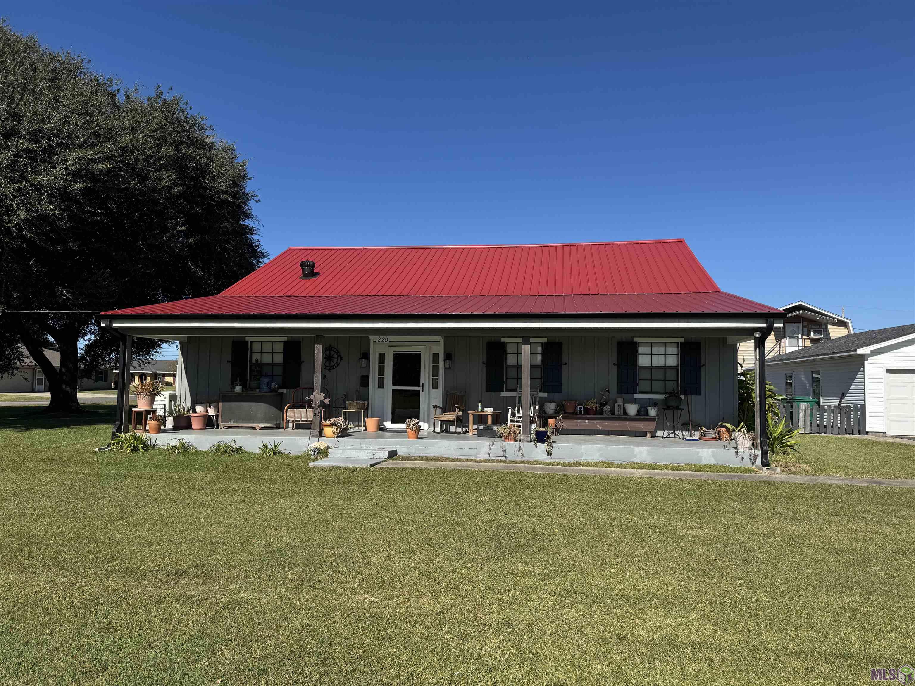 Homes for sale in Lockport, LA | 220 Lark Dr, Lockport, LA 70374 | MLS# BY2025020994