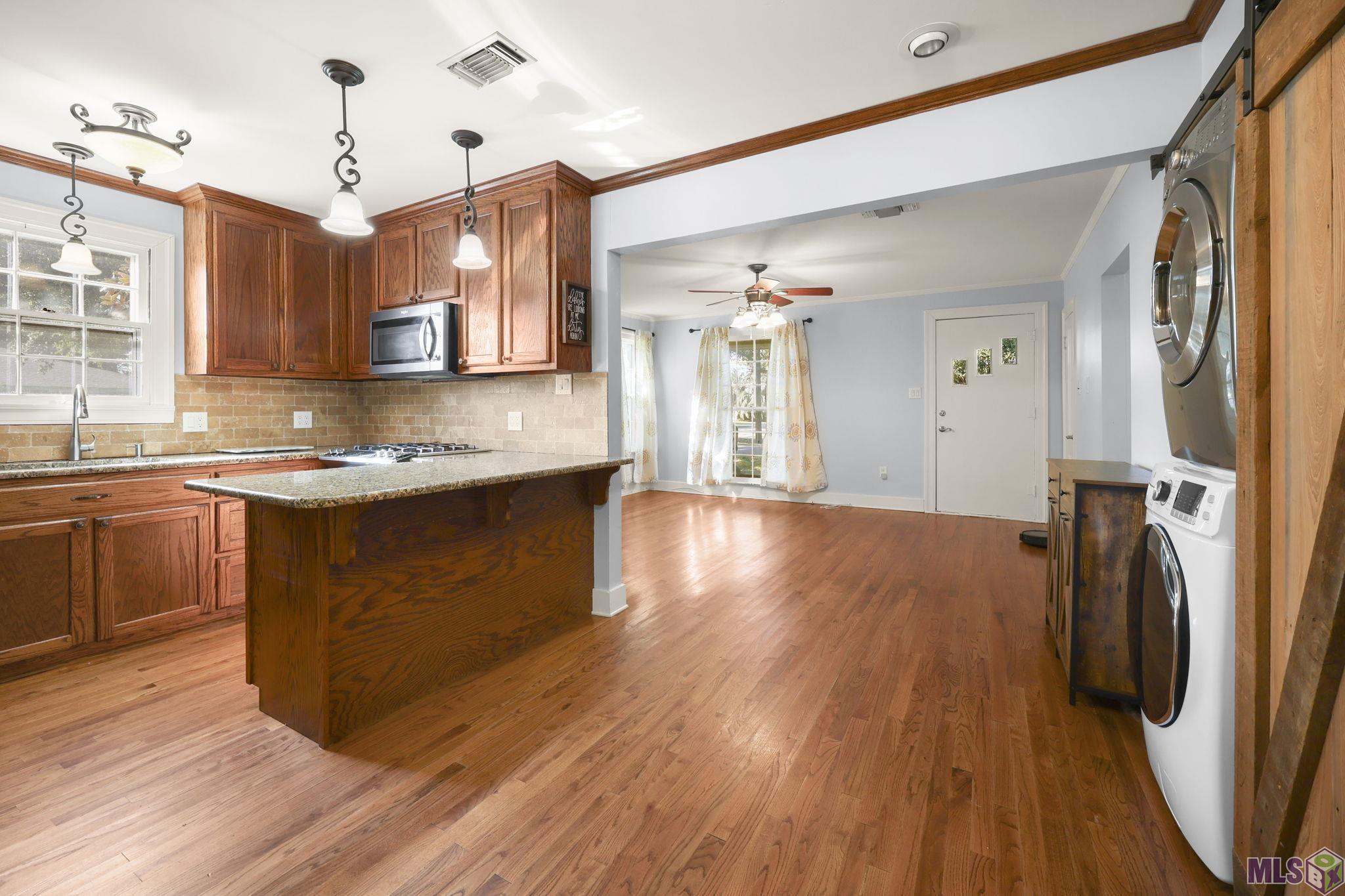 Homes for sale in Port Allen, LA | 835 Whitehead Blvd, Port Allen, LA 70767 | MLS# BR2025021160