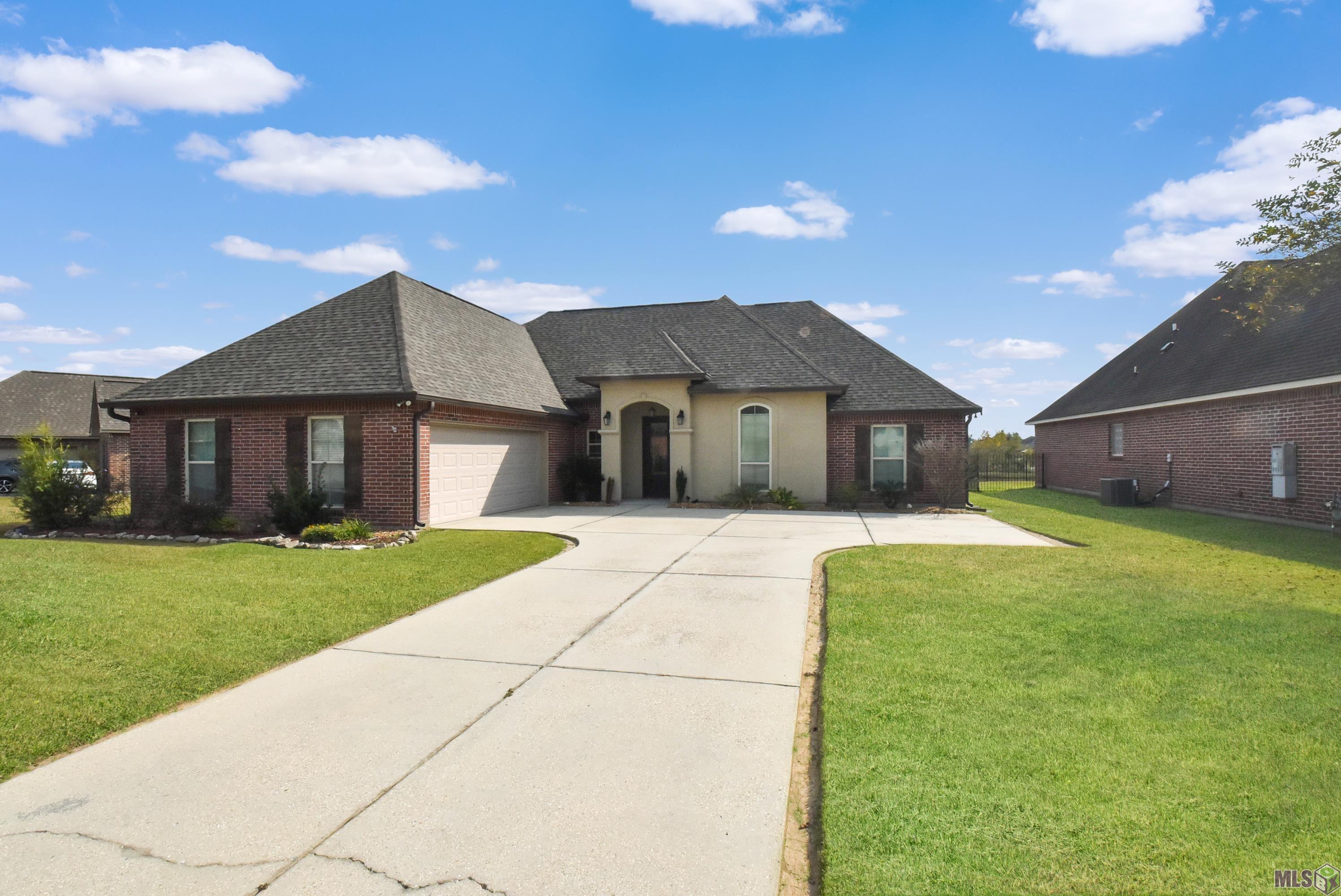 Homes for sale in Prairieville, LA | 39405 Oceanview Ave, Prairieville, LA 70769 | MLS# BR2025021520