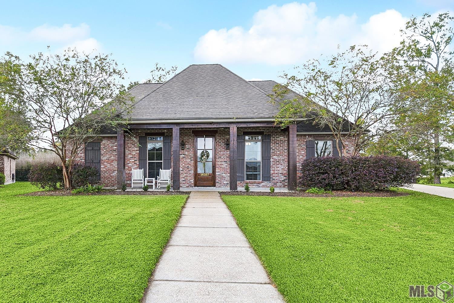 Homes for sale in Prairieville, LA | 16357 Parker Pl Dr, Prairieville, LA 70769 | MLS# BR2025021612