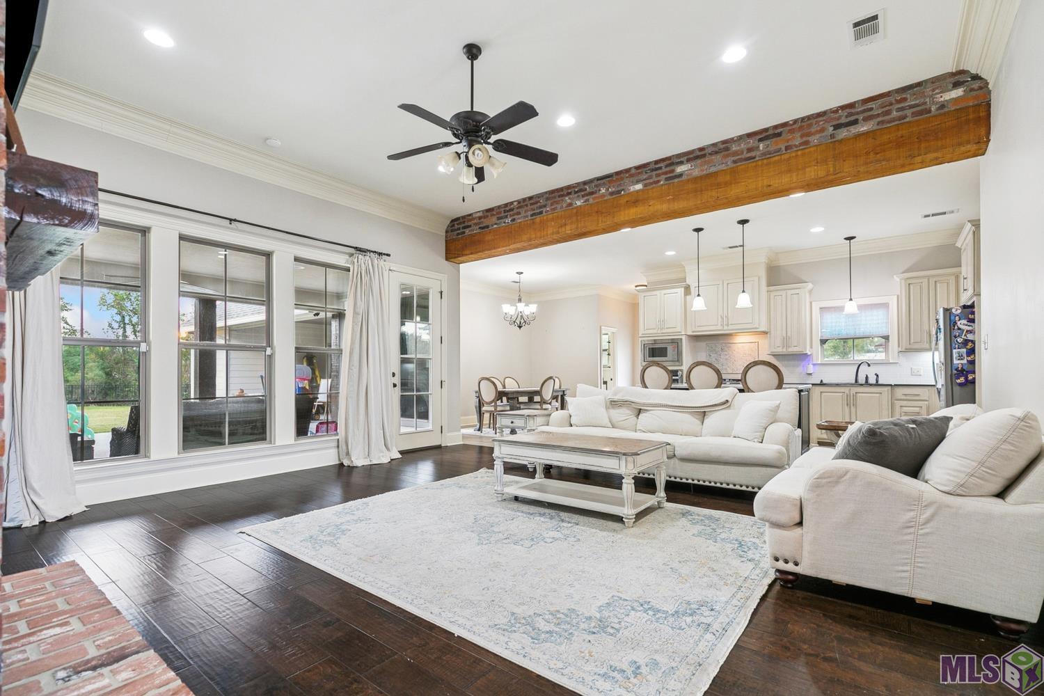 Homes for sale in Prairieville, LA | 16357 Parker Pl Dr, Prairieville, LA 70769 | MLS# BR2025021612