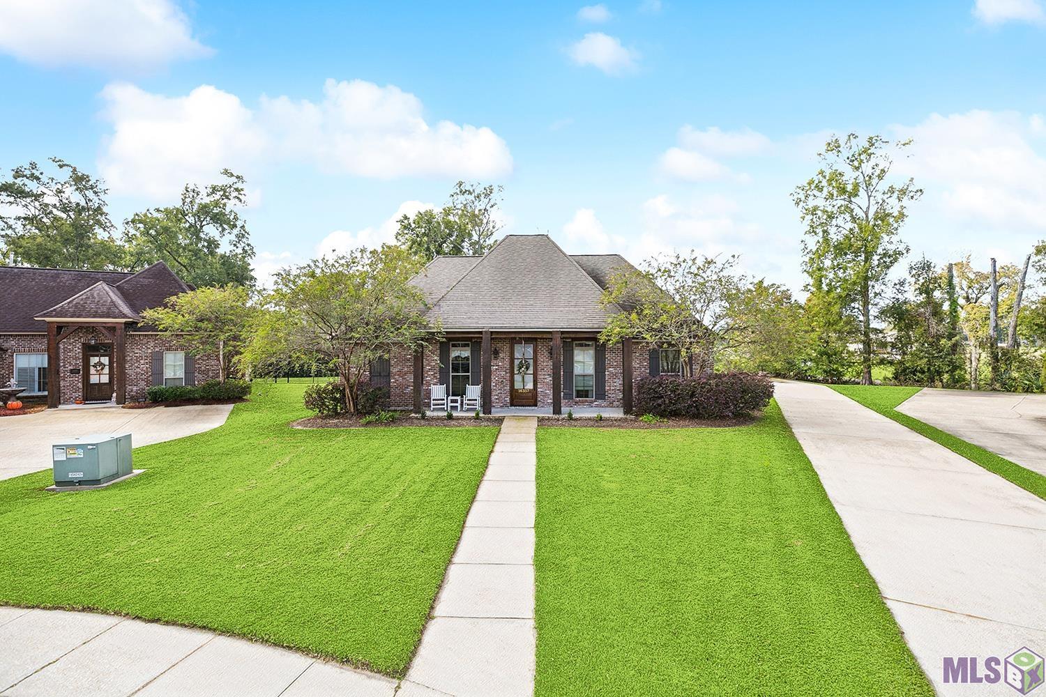 Homes for sale in Prairieville, LA | 16357 Parker Pl Dr, Prairieville, LA 70769 | MLS# BR2025021612