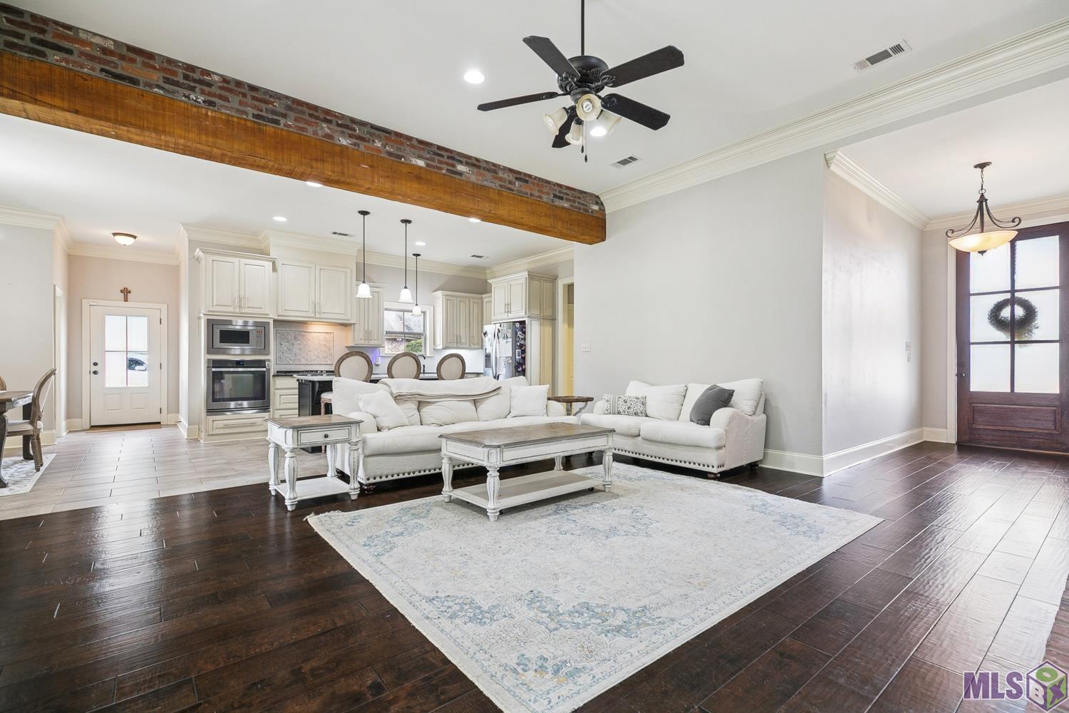 Homes for sale in Prairieville, LA | 16357 Parker Pl Dr, Prairieville, LA 70769 | MLS# BR2025021612