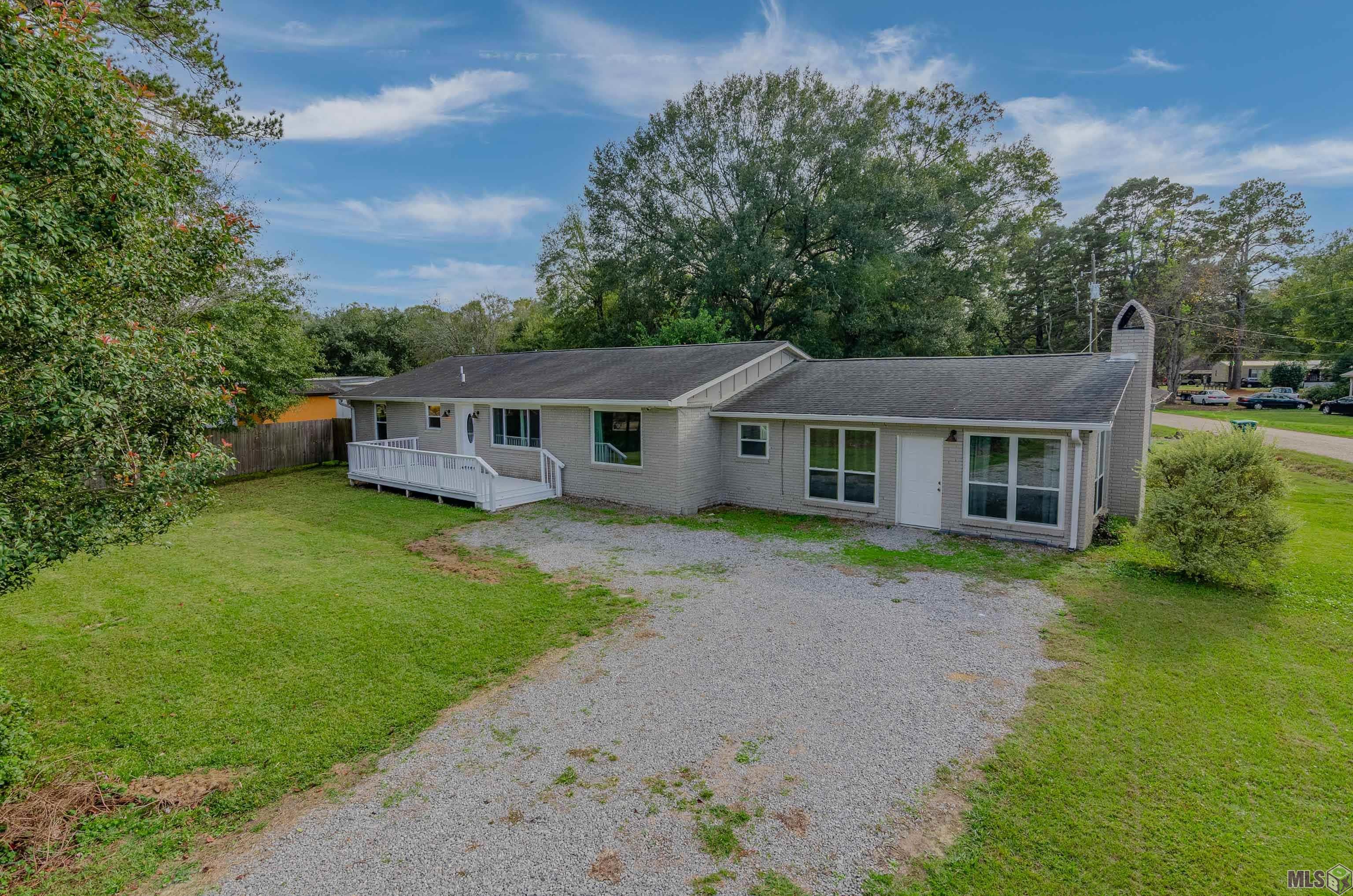 Homes for sale in Denham Springs, LA | 11274 Arnold Rd, Denham Springs, LA 70726 | MLS# BR2025021619