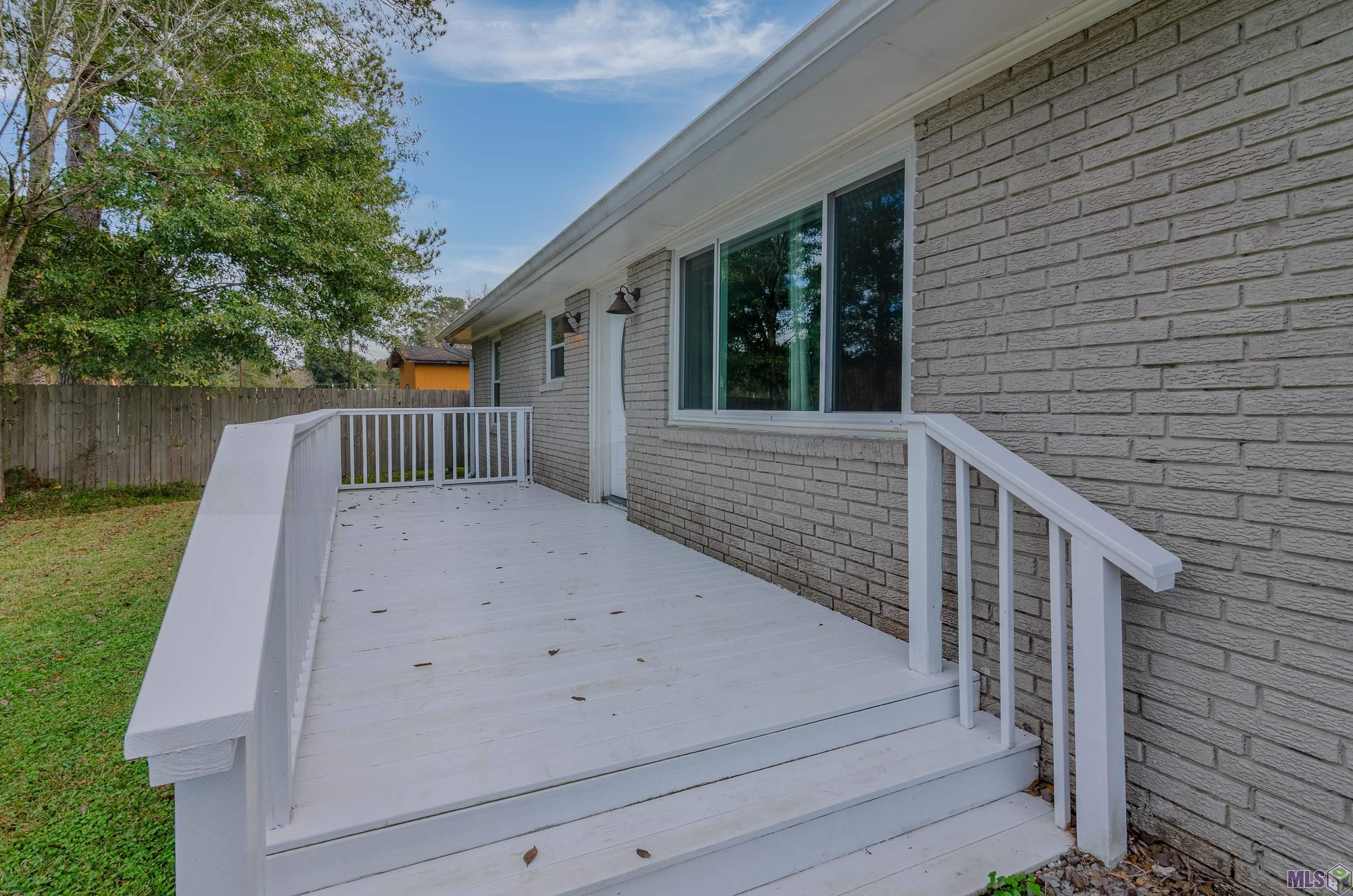 Homes for sale in Denham Springs, LA | 11274 Arnold Rd, Denham Springs, LA 70726 | MLS# BR2025021619