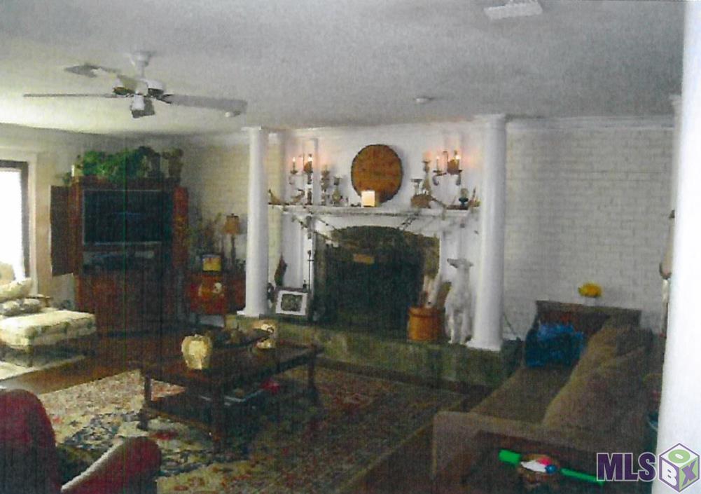 Homes for sale in Breaux Bridge, LA | 1212 Grand Point Ave, Breaux Bridge, LA 70517 | MLS# BR2025021744