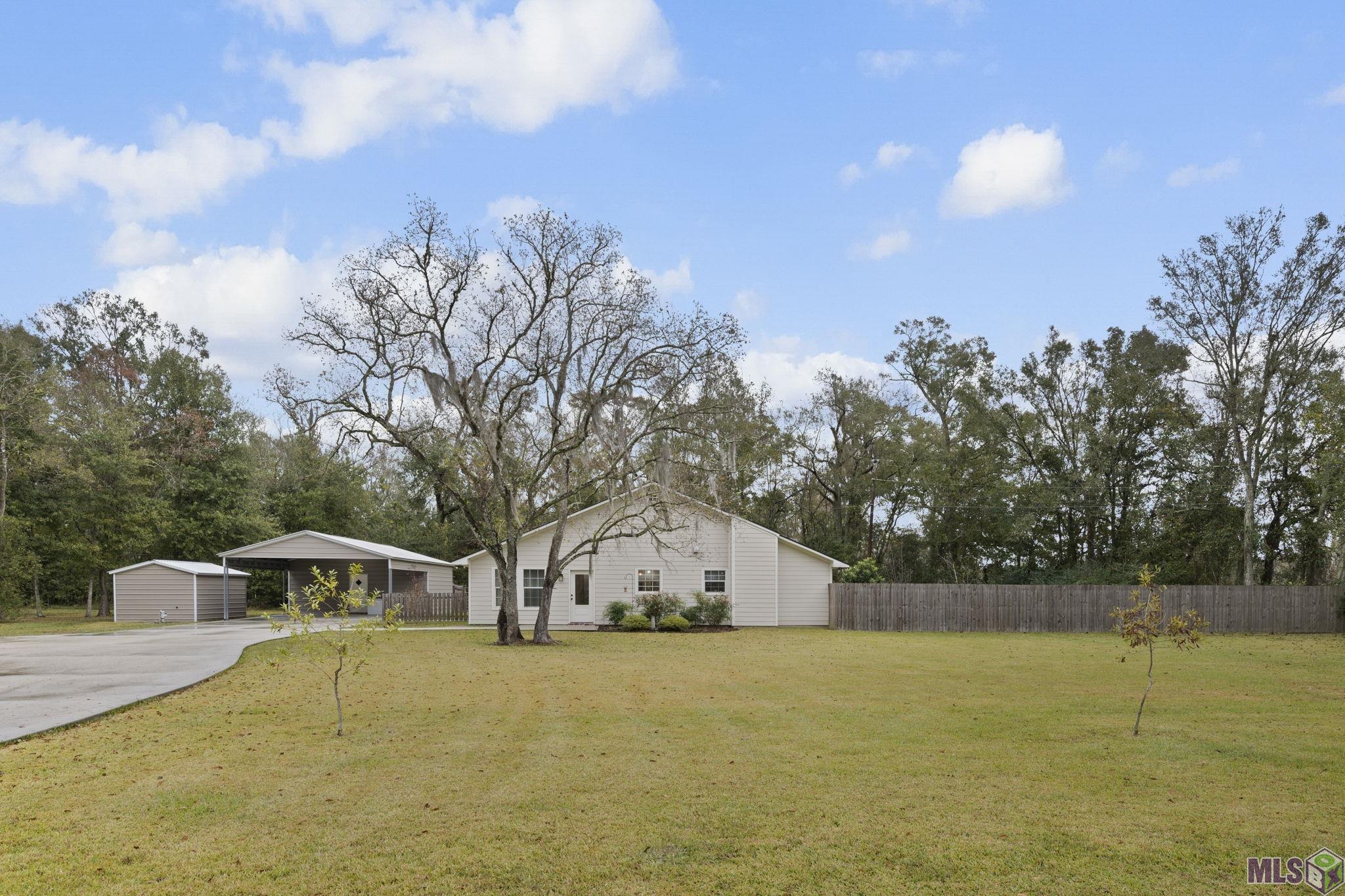 Homes for sale in St. Amant, LA | 46316 La Hwy 22, St. Amant, LA 70774 | MLS# BR2025021777