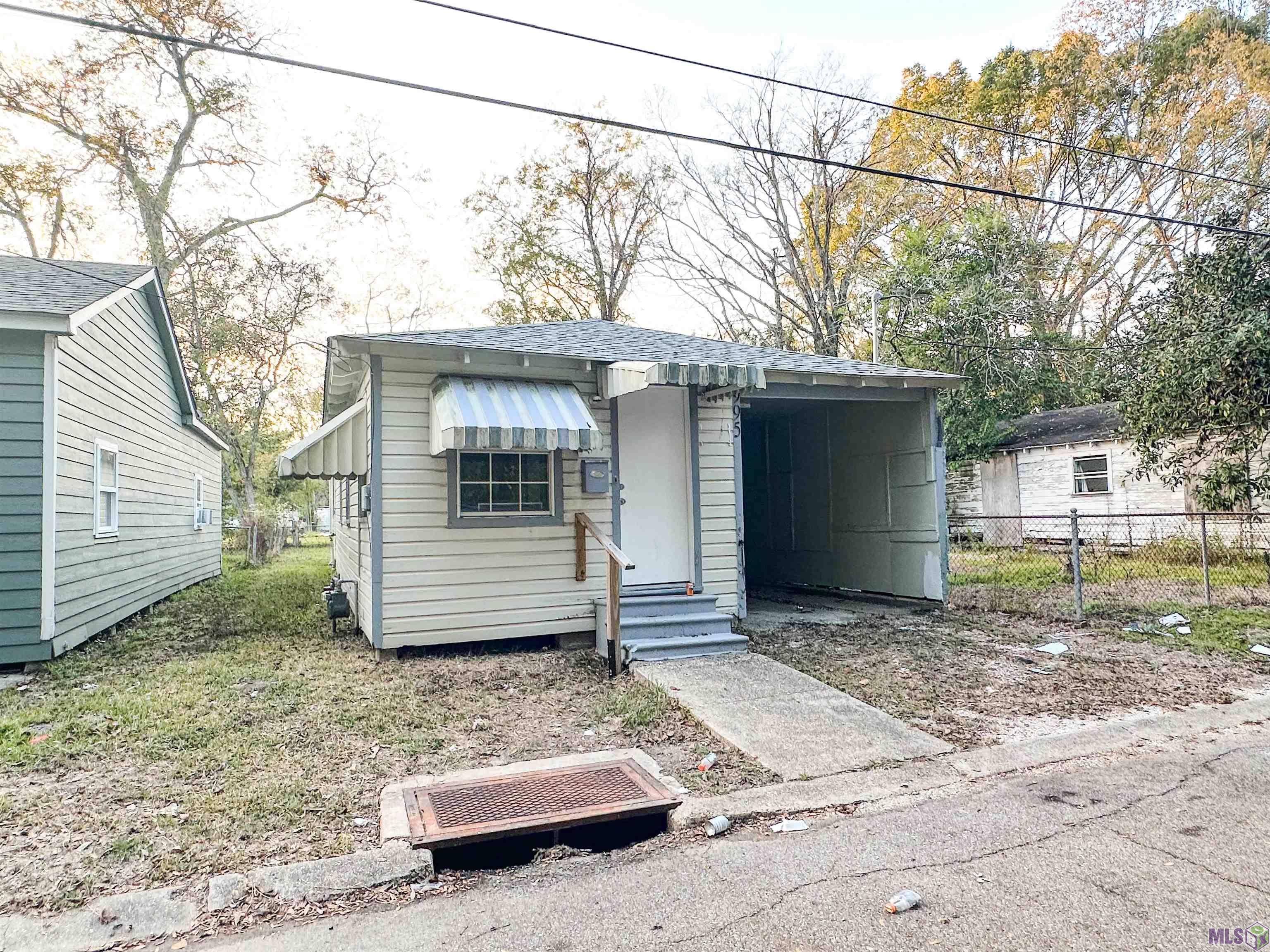 Homes for sale in Baton Rouge, LA | 995 N 40th St, Baton Rouge, LA 70802 | MLS# BR2025021803