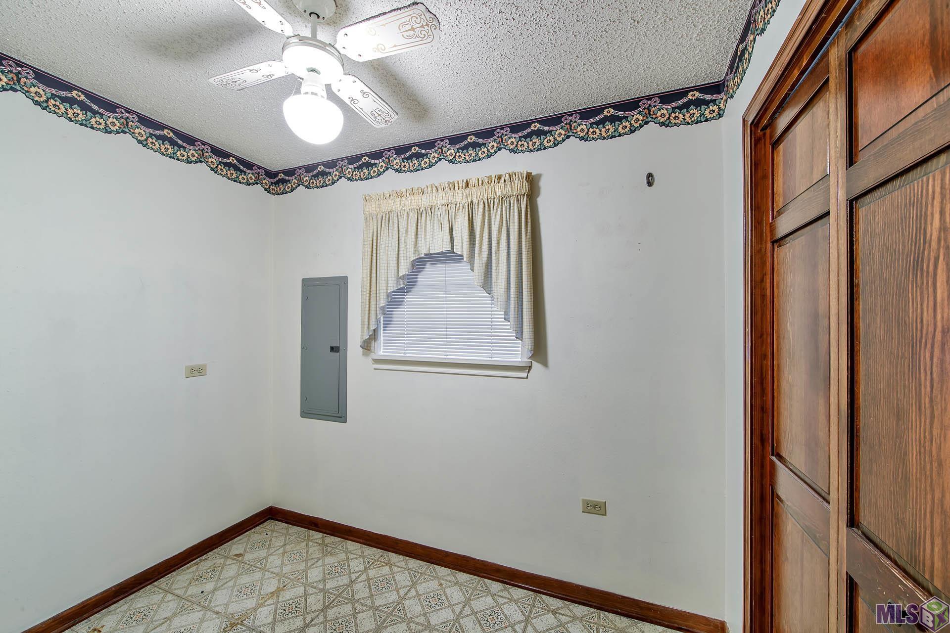 Homes for sale in Houma, LA | 110 Colyell Dr, Houma, LA 70363 | MLS# BY2025021840