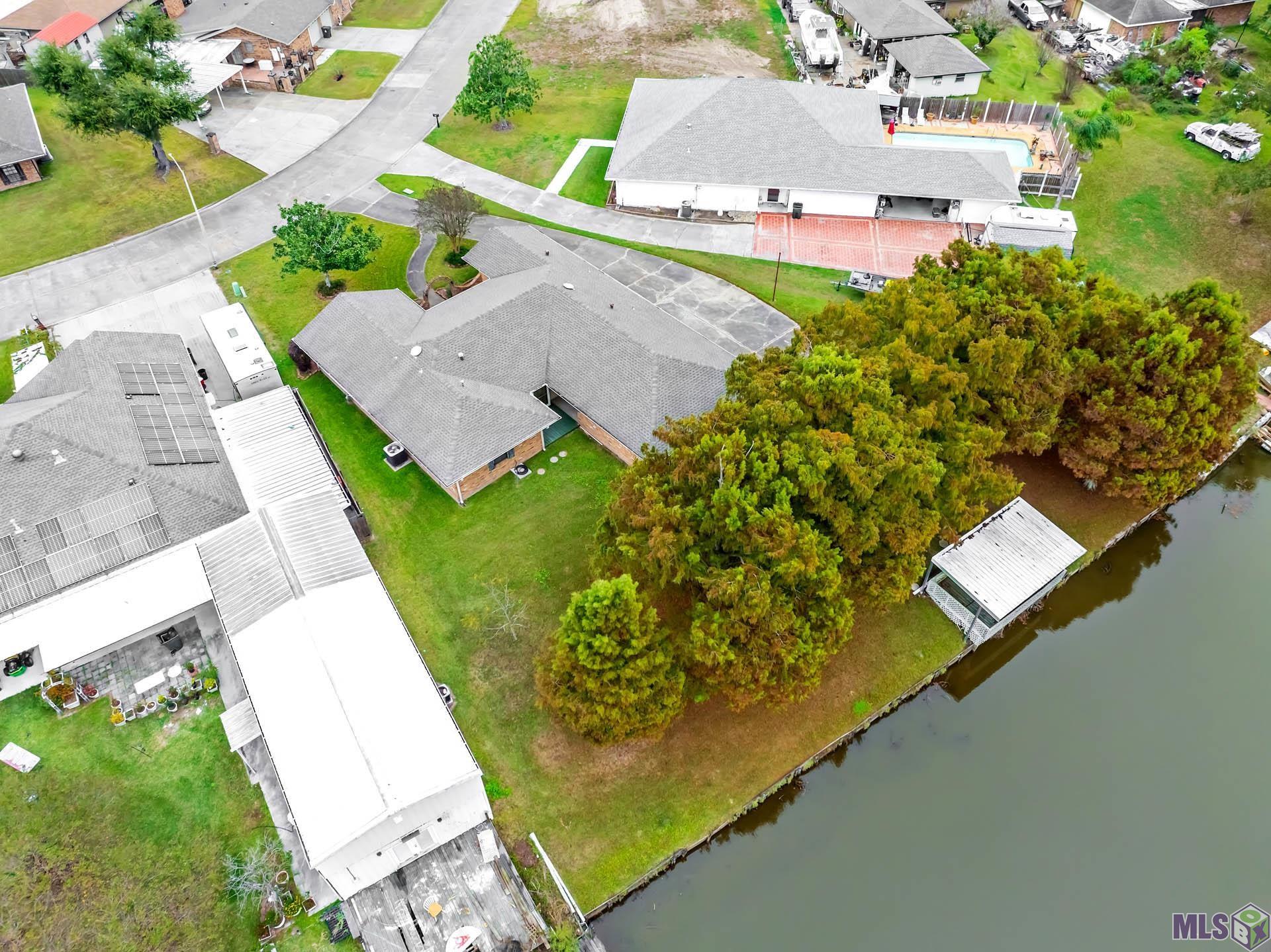 Homes for sale in Houma, LA | 110 Colyell Dr, Houma, LA 70363 | MLS# BY2025021840