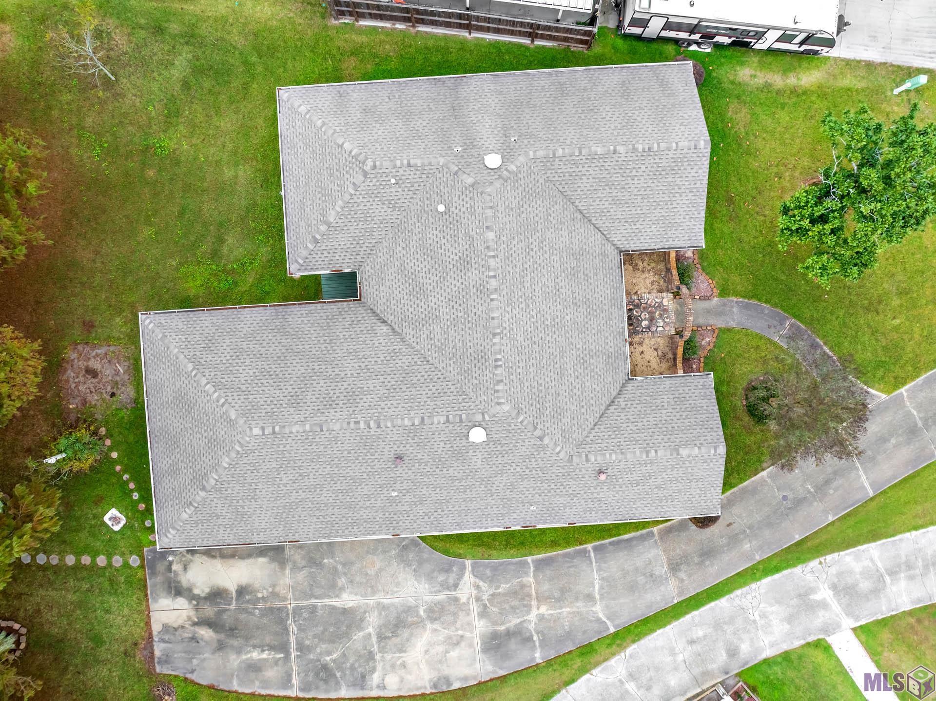 Homes for sale in Houma, LA | 110 Colyell Dr, Houma, LA 70363 | MLS# BY2025021840