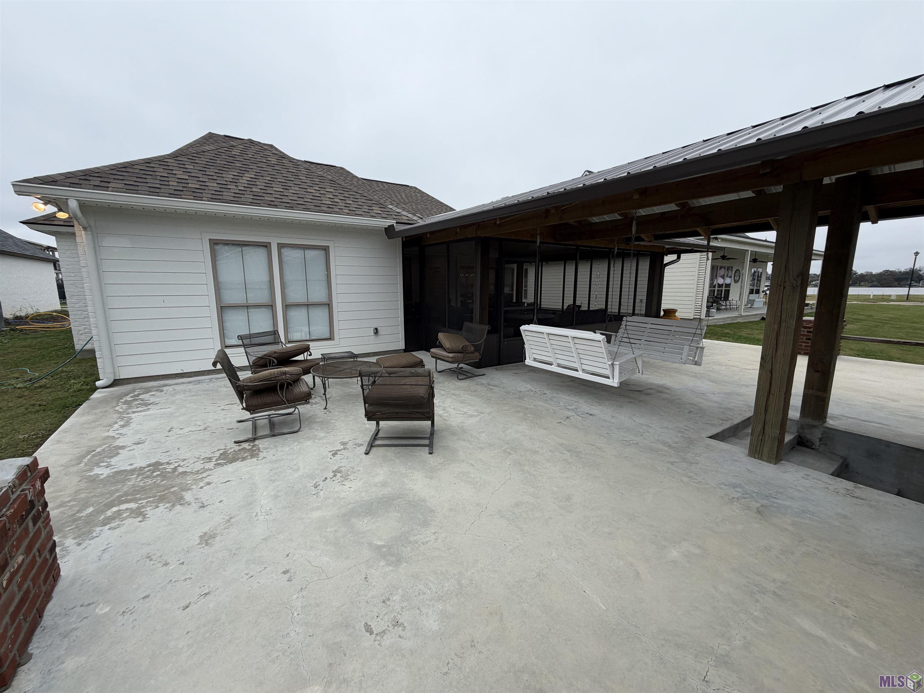 Homes for sale in Ventress, LA | 7822 Cutt Pointe Dr, Ventress, LA 70783 | MLS# BR2025021955