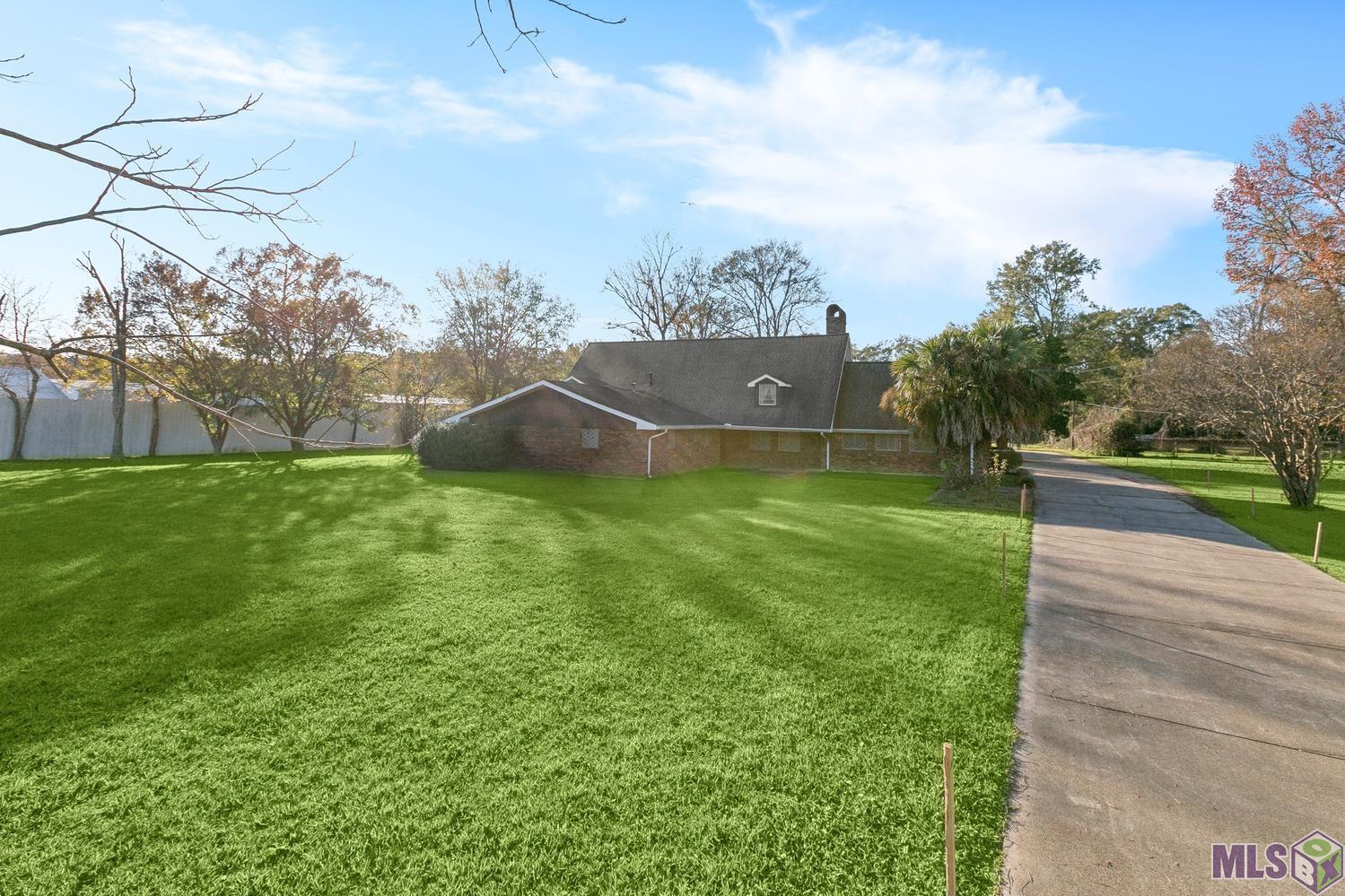 Homes for sale in Zachary, LA | 19533 Plank Rd, Zachary, LA 70791 | MLS# BR2025022440