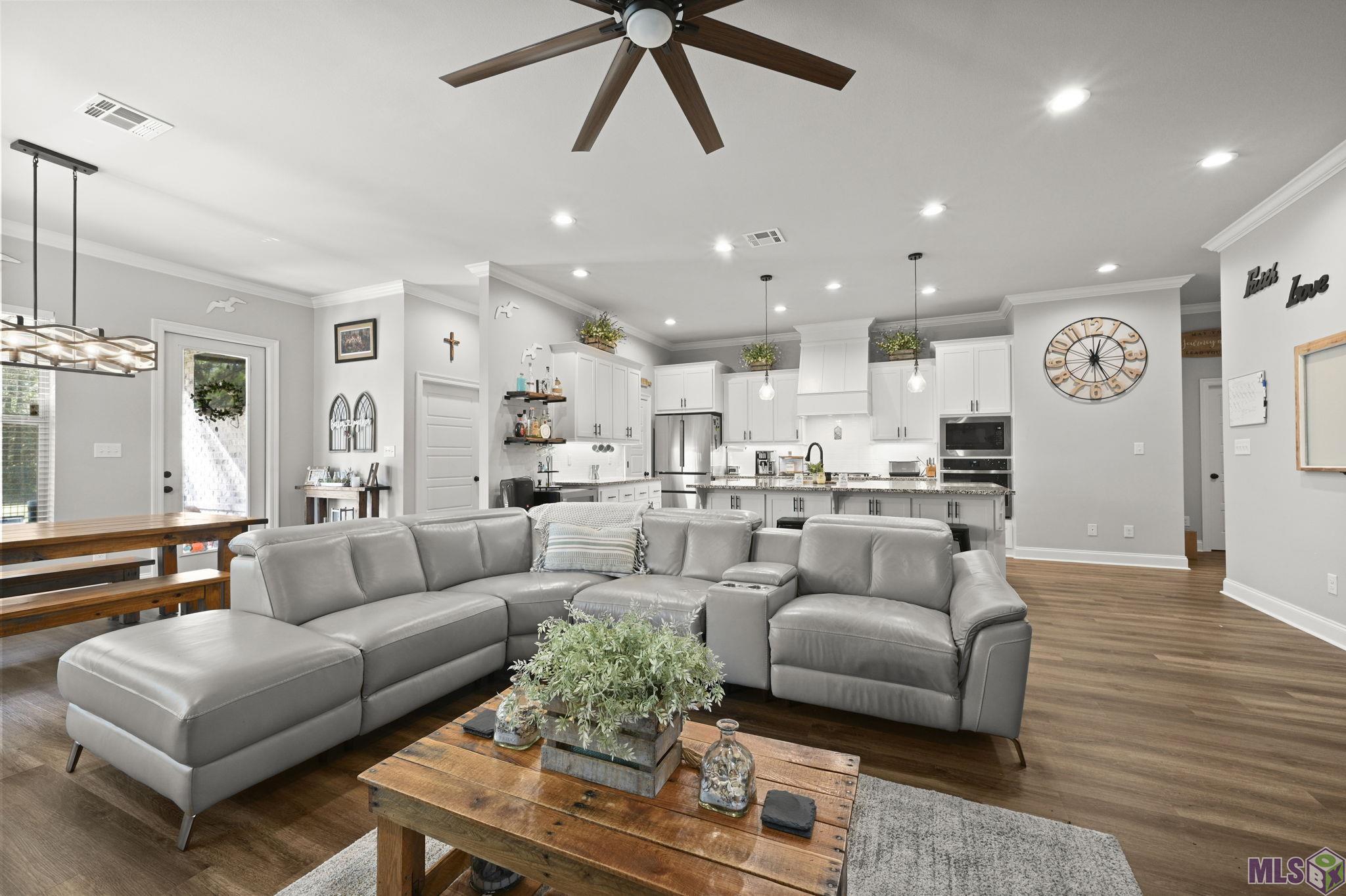 Homes for sale in Springfield, LA | 30620 Bluewing Crescent, Springfield, LA 70462 | MLS# BR2025022655