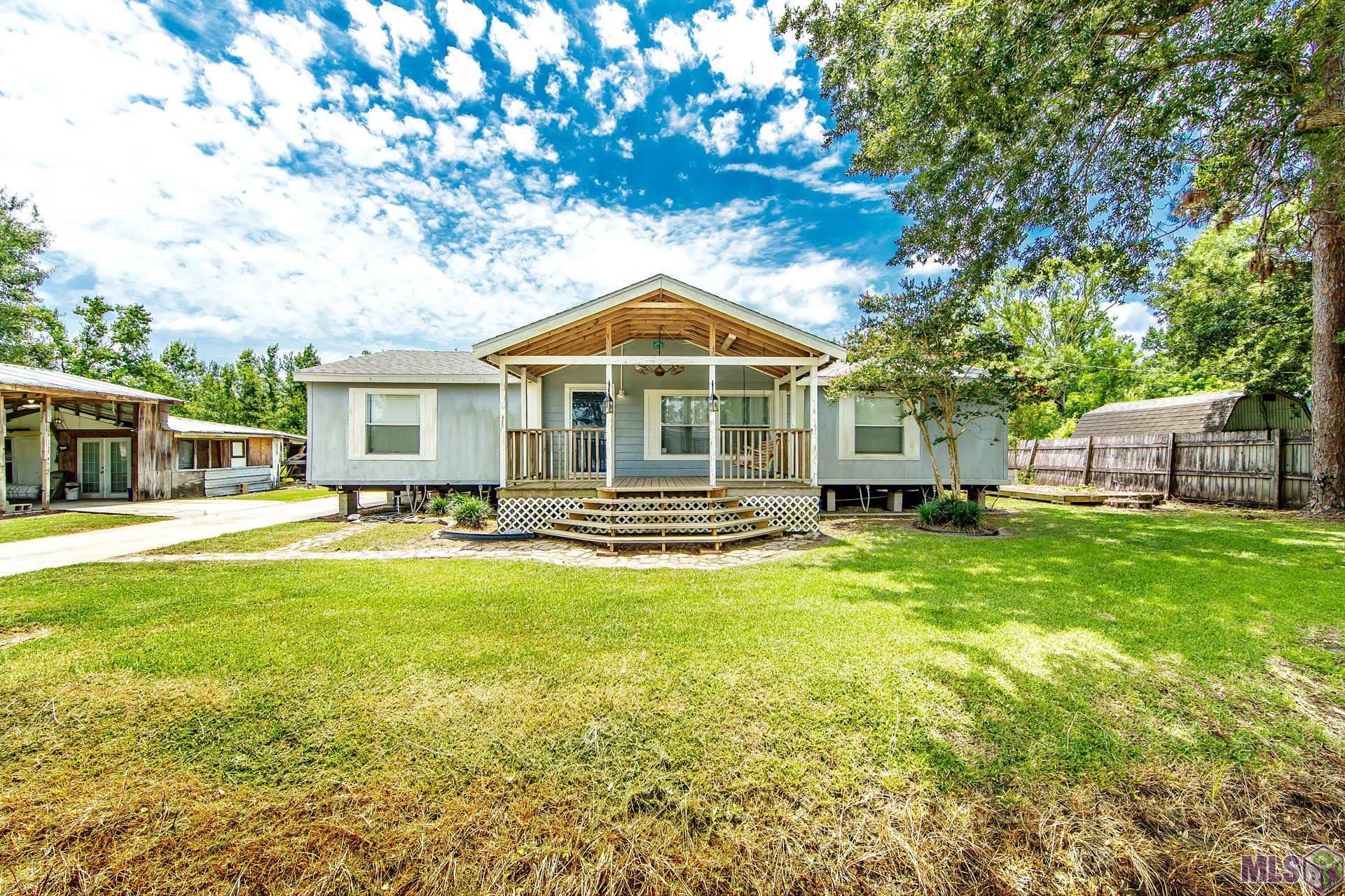 Homes for sale in Thibodaux, LA | 169 Constant Dr, Thibodaux, LA 70301 | MLS# BY165858