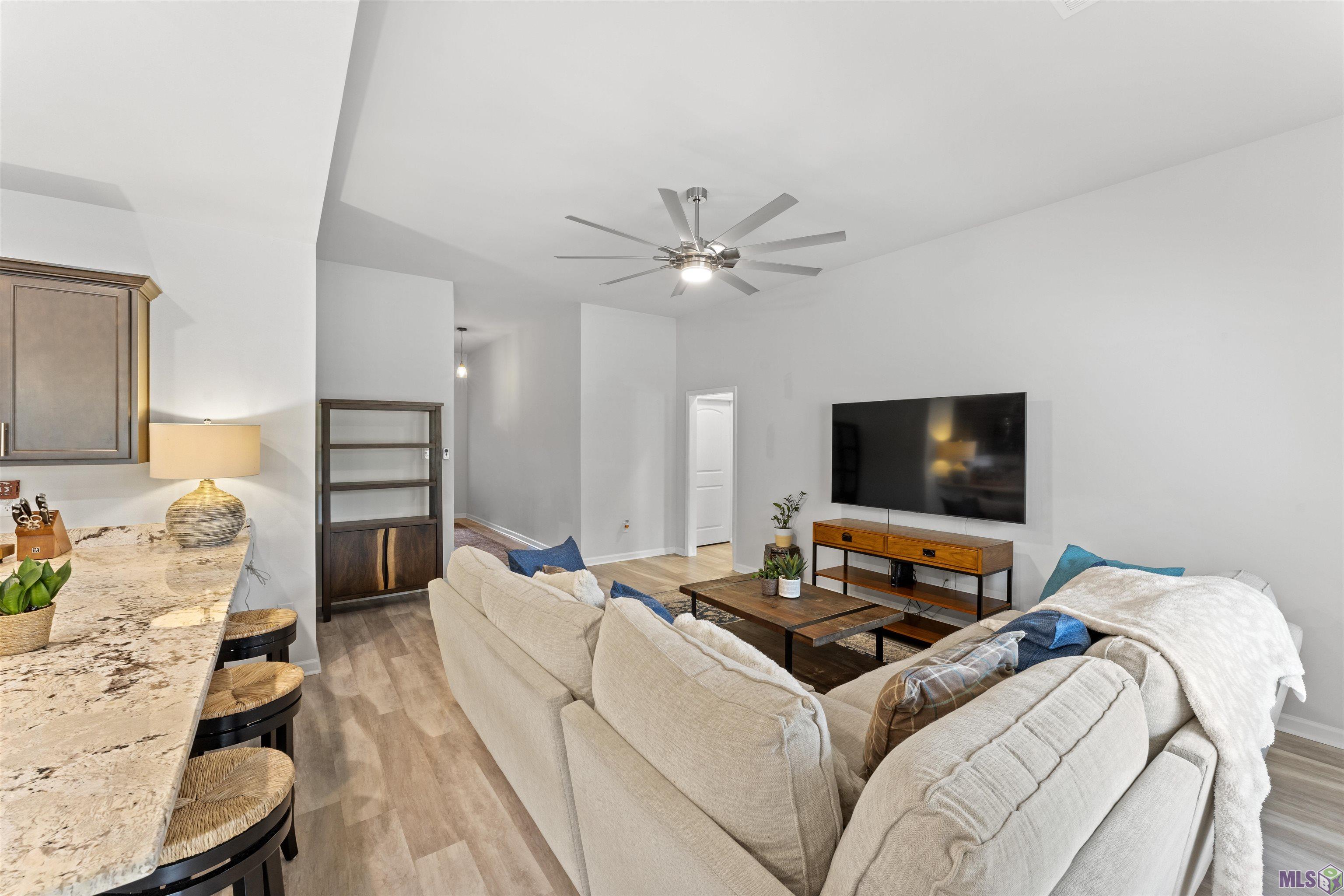 Homes for sale in Denham Springs, LA | 28299 Natchez Trace, Denham Springs, LA 70726 | MLS# BR2023014571