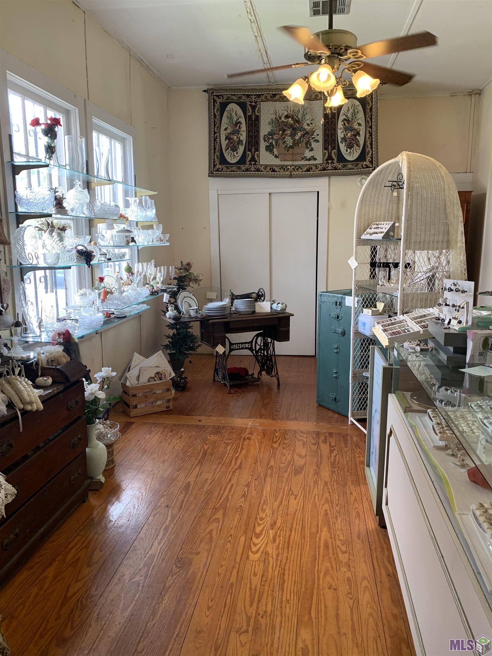 Homes for sale in Houma, LA | 609 Legion Avenue, Houma, LA 70364 | MLS# BY2023016743