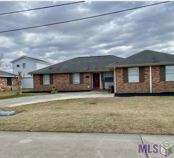 Homes for sale in Raceland, LA | 323 Elm Dr, Raceland, LA 70394 | MLS# BY2023019128