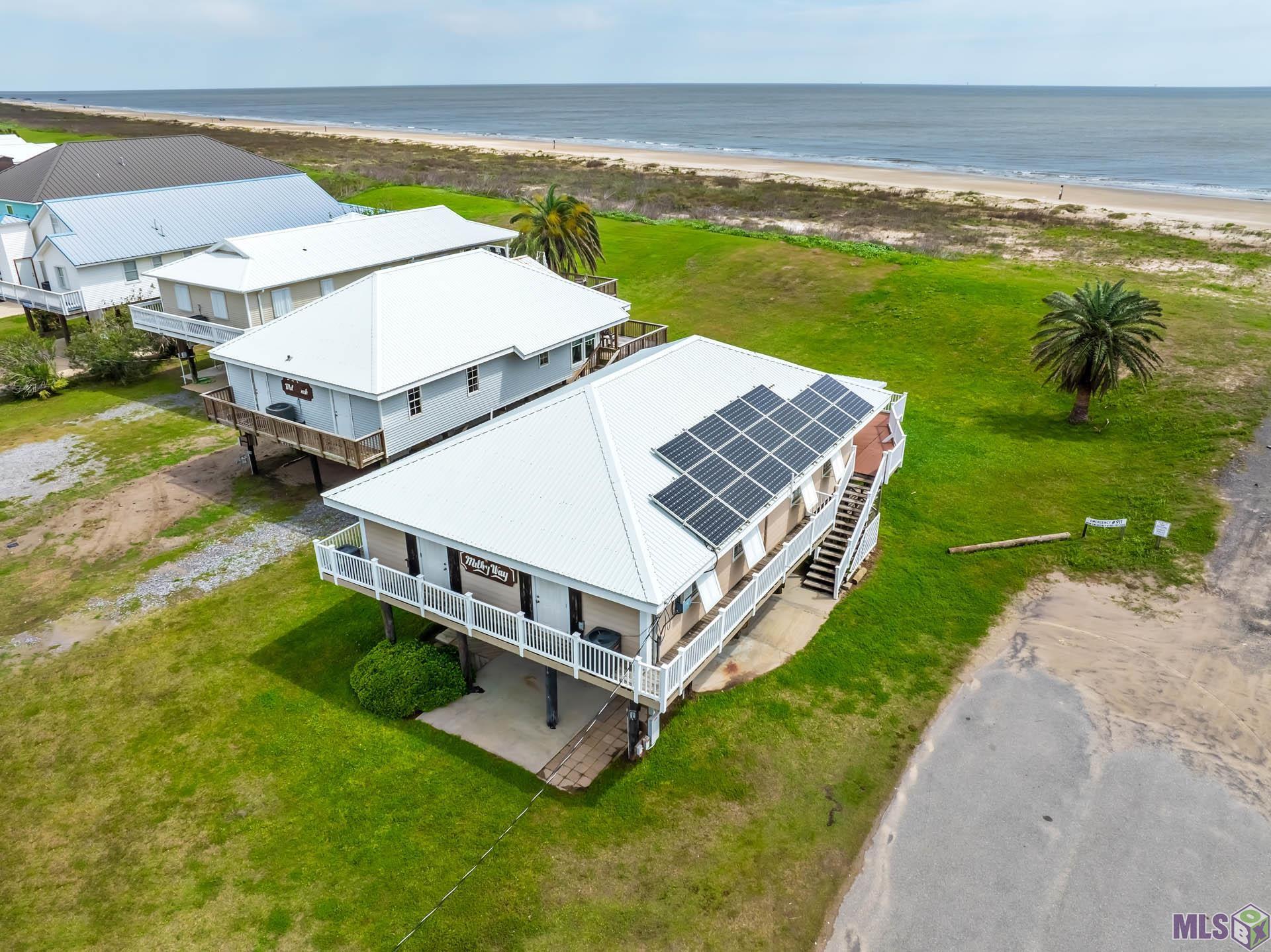 Homes for sale in Grand Isle, LA | 2716 Hwy 1, Grand Isle, LA 70358 | MLS# BY2024001587