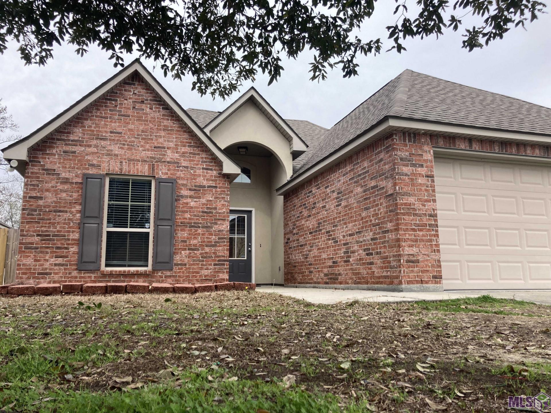 Homes for sale in Denham Springs, LA | 11545 Mary Lee Dr, Denham Springs, LA 70726 | MLS# BR2024002692