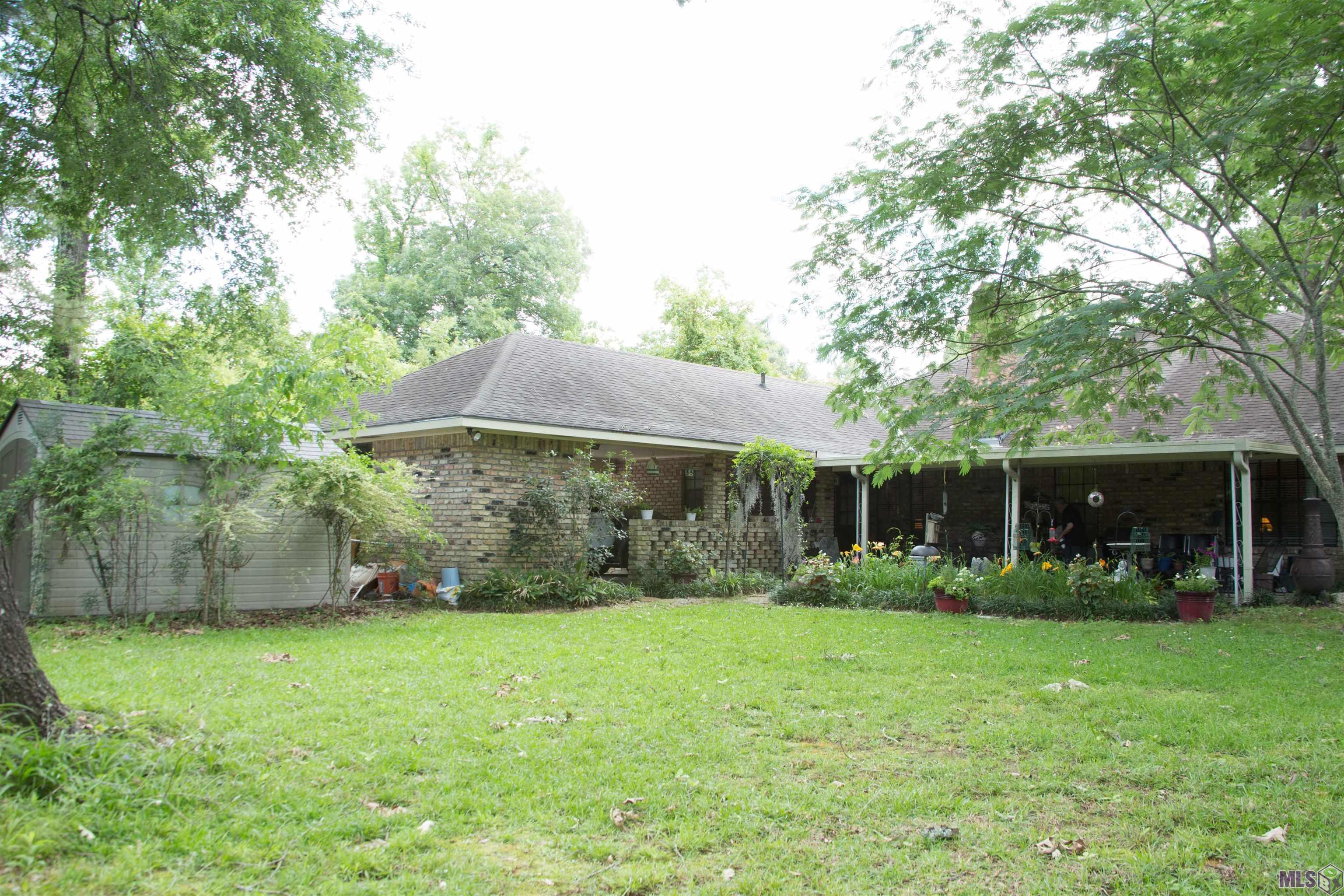 Homes for sale in Central, LA | 11111 Tynewood Ave, Central, LA 70818 | MLS# BR2024003441