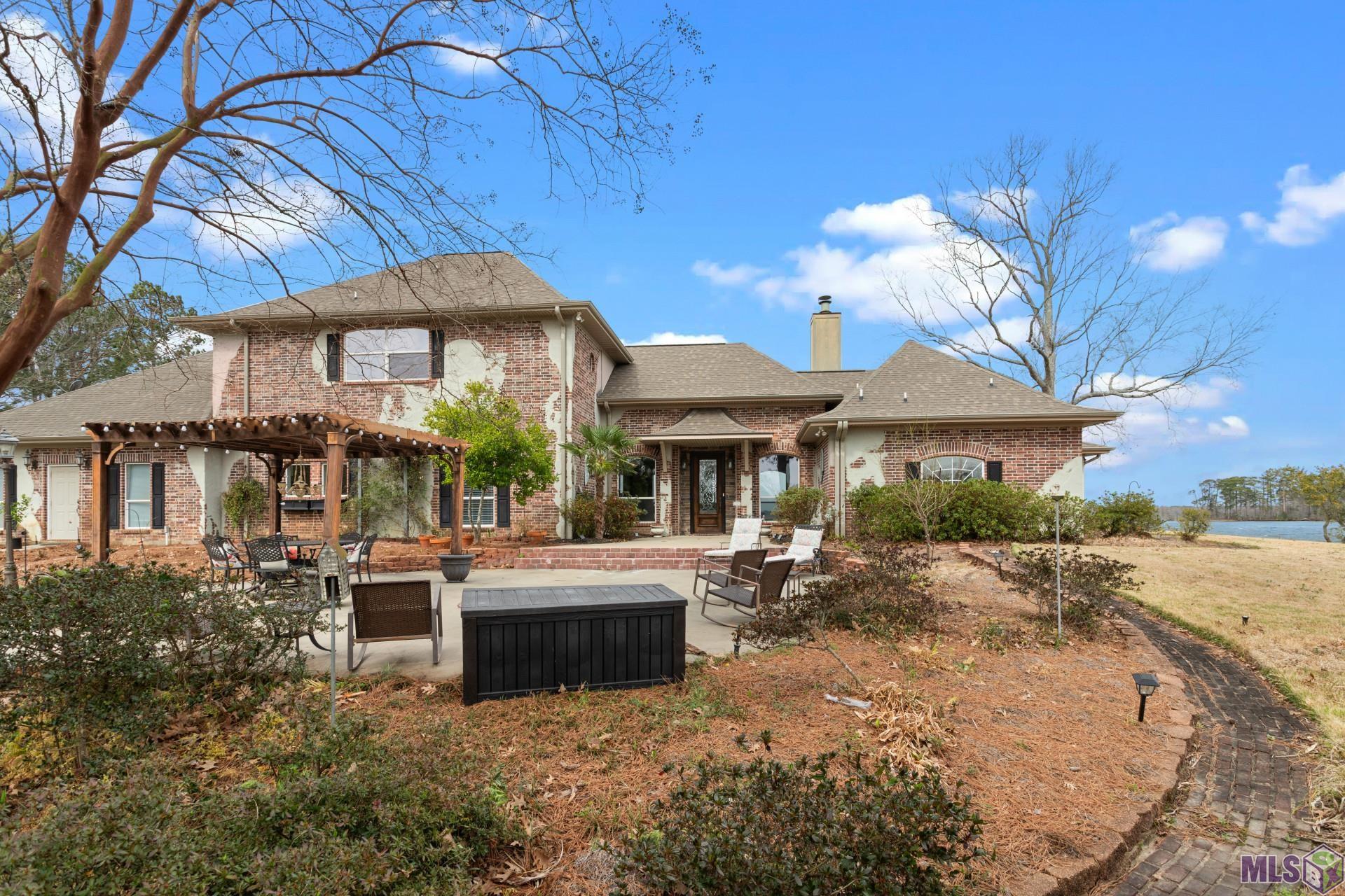 Homes for sale in Many, LA | 110 Northstar Ln, Many, LA 71449 | MLS# BR2024003619