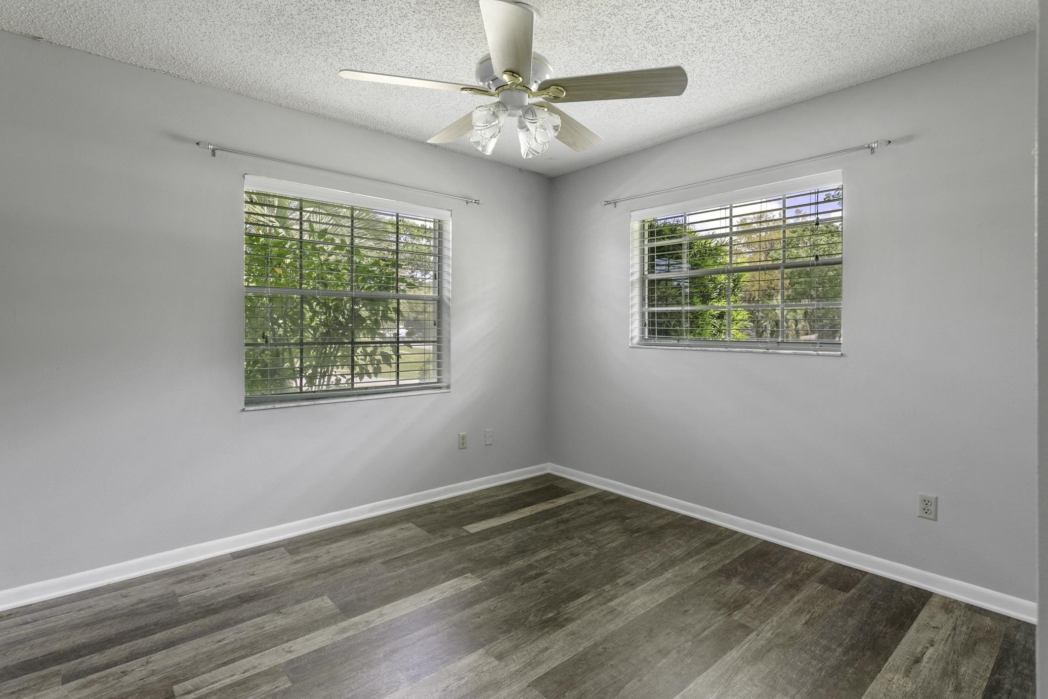 409 Madruga Ave