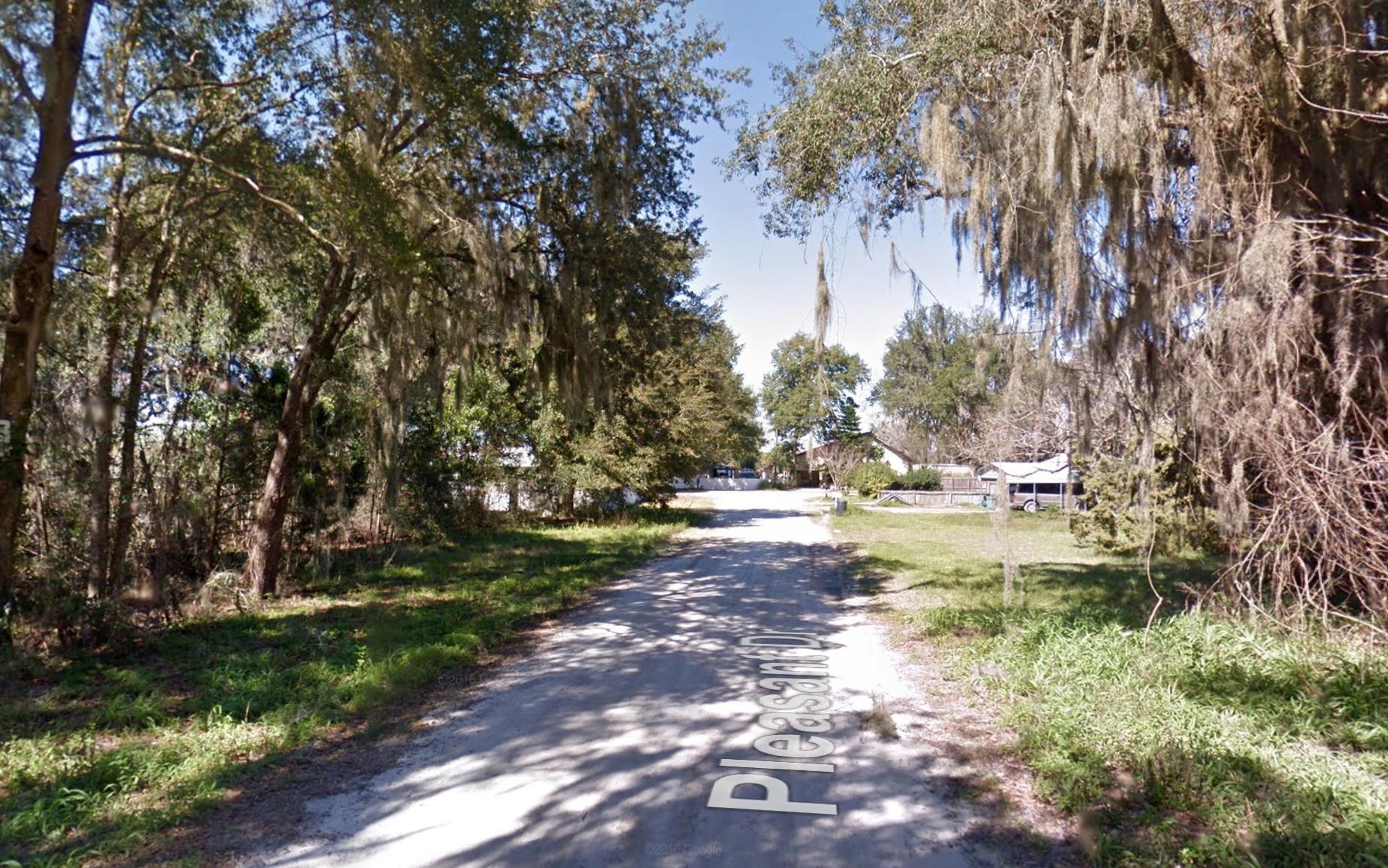 Build your dream house on this beautiful lot in a Quiet, Distinguished and well established neighborhood.This Vacant lot is located 3 lots from the St. John's River on a Paved road in beautiful East Palatka. No HOA.and a few blocks from Public Boat Launch ramp for  Bass Fishing Anglers!Close 95 &  St. Augustine's Crescent Beach .Short Drive to Downtown Historic Palatka .Seller has a current survey and property is clearly staked to show boundary lines. X-flood zone and No Mobile Homes permitted.