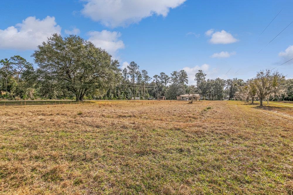270 W River Rd