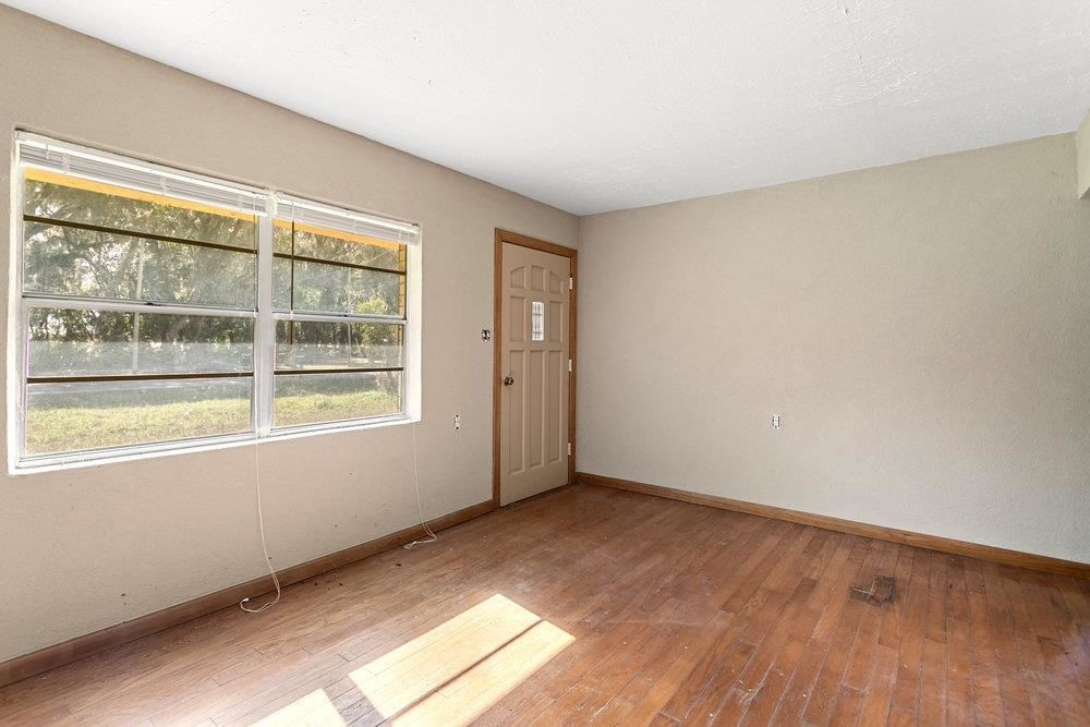 270 W River Rd