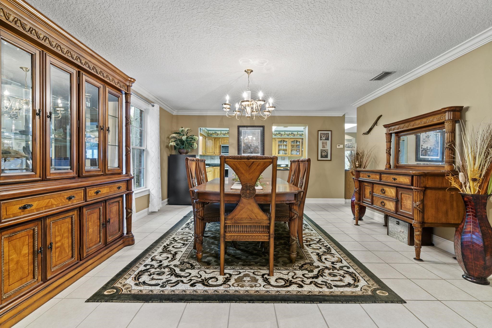 125 River Haven Ct