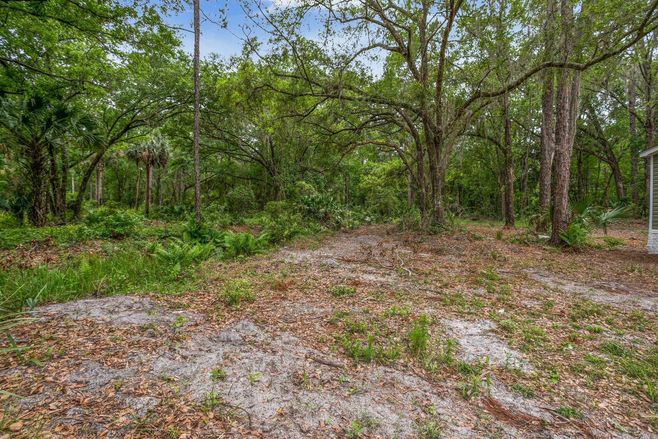 104 Huntington Dr
