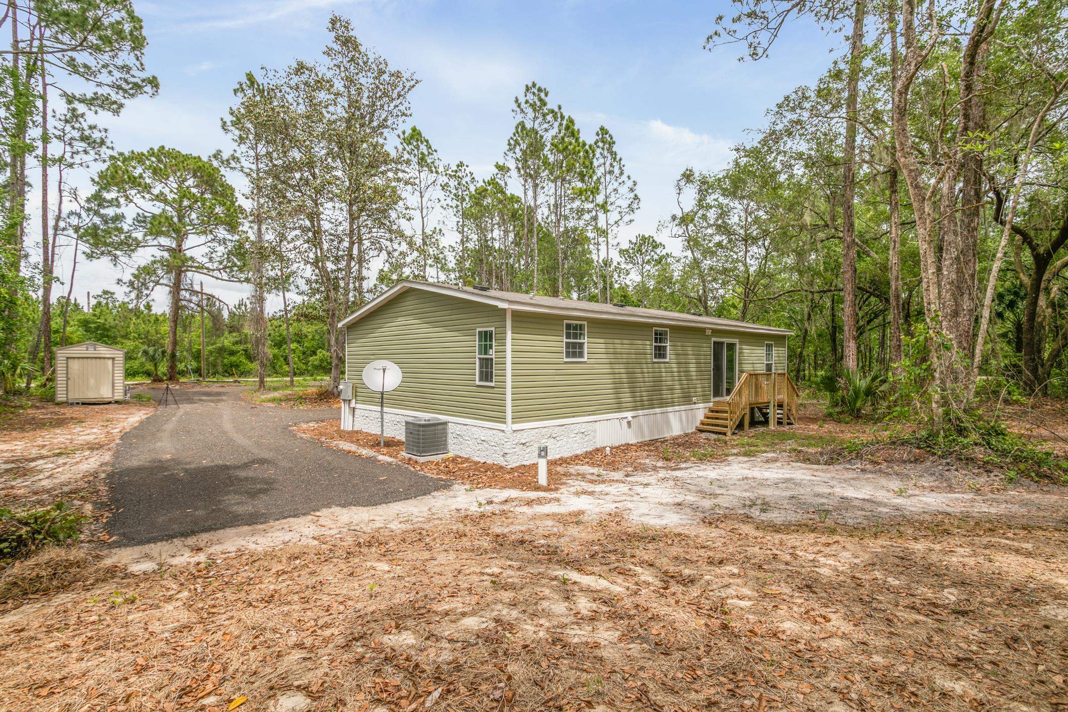 104 Huntington Dr