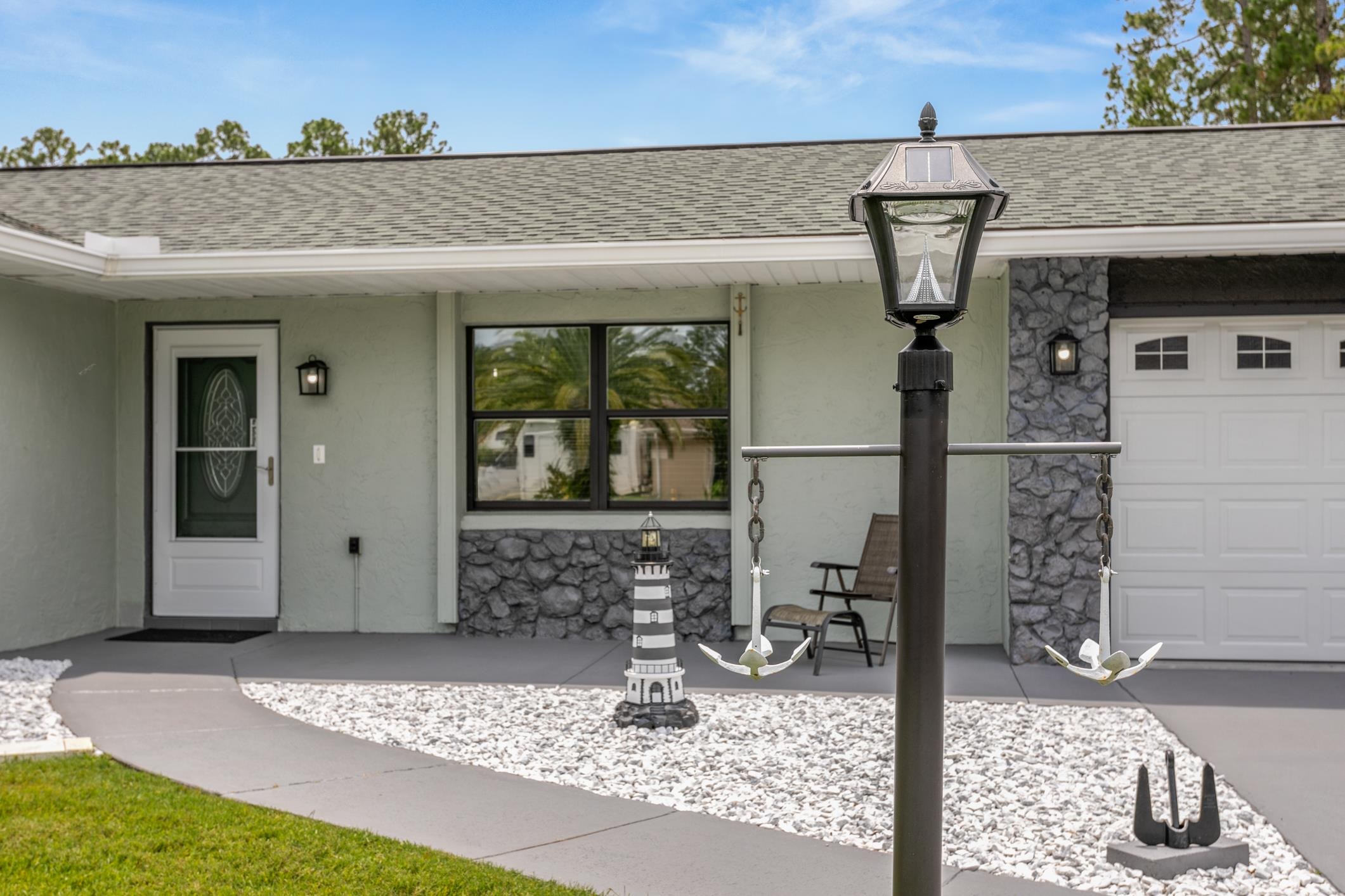 18 Brookside Lane