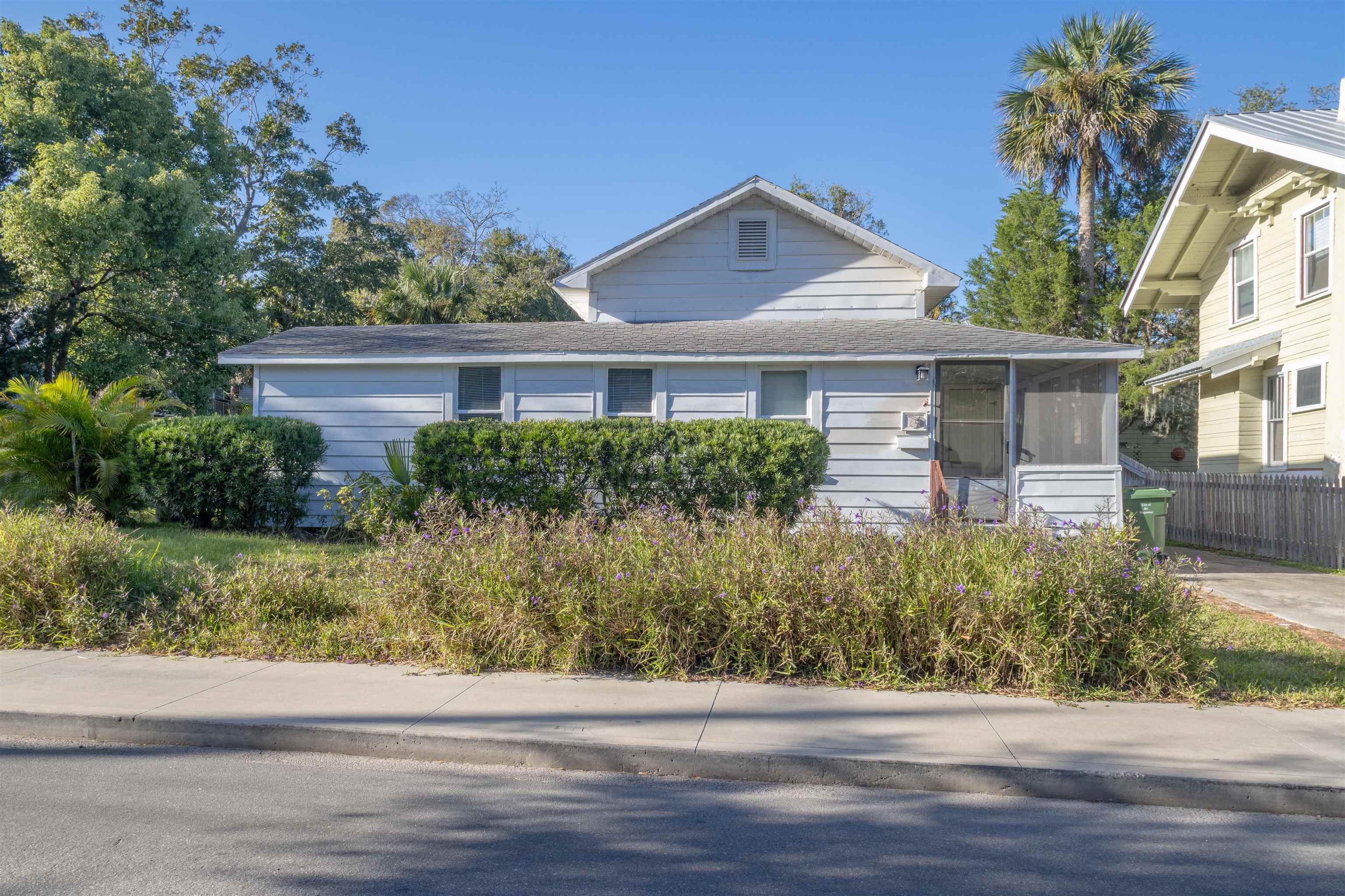 1936 Vintage Lincolnville cottage located in downtown St Augustine. Just a short walk to the Bayfront and lake Maria Sanchez. This home sits on a hard to find spacious 82x105 lot, which offers room and potential for more development!