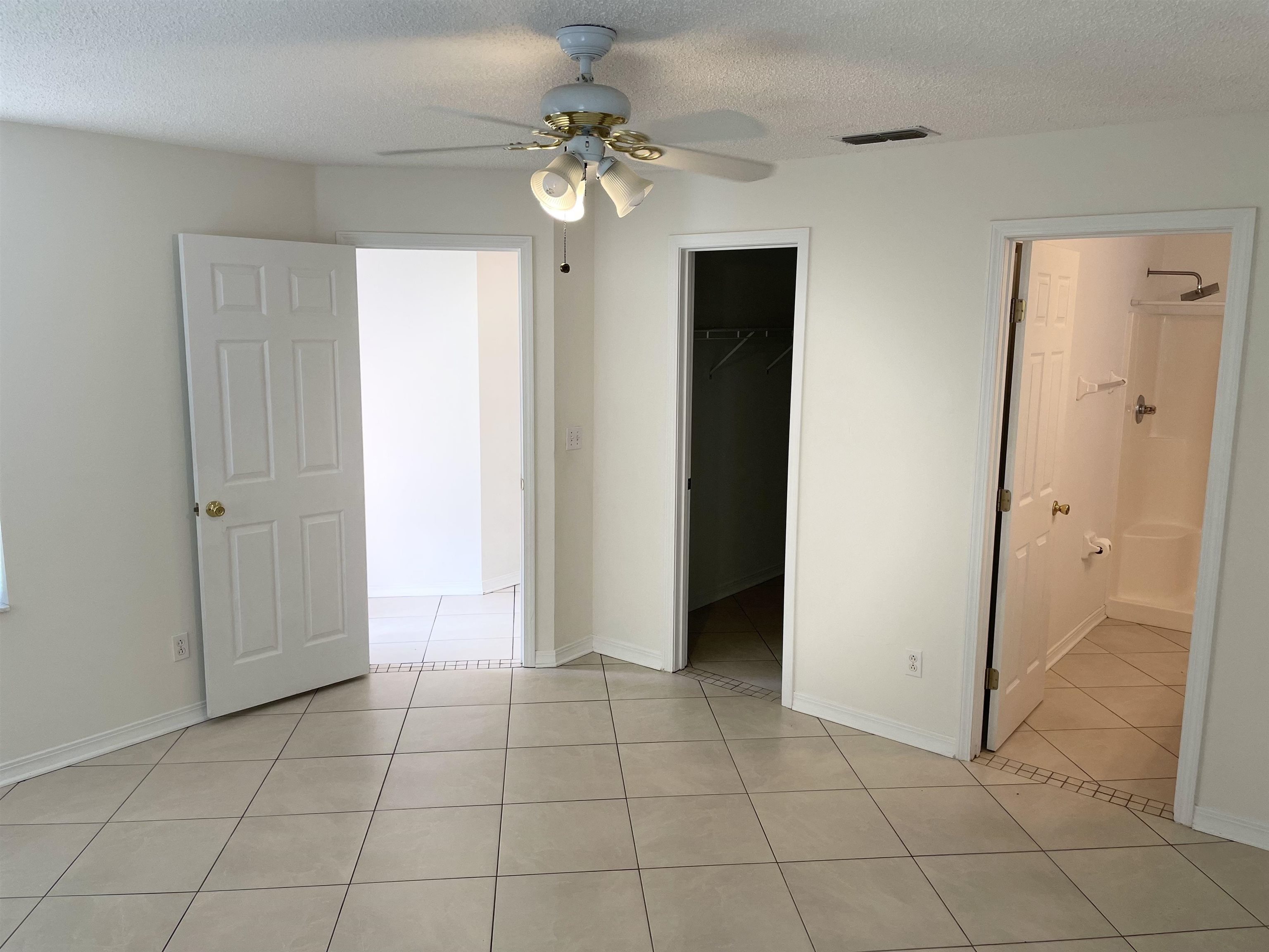 245 River Island Cir