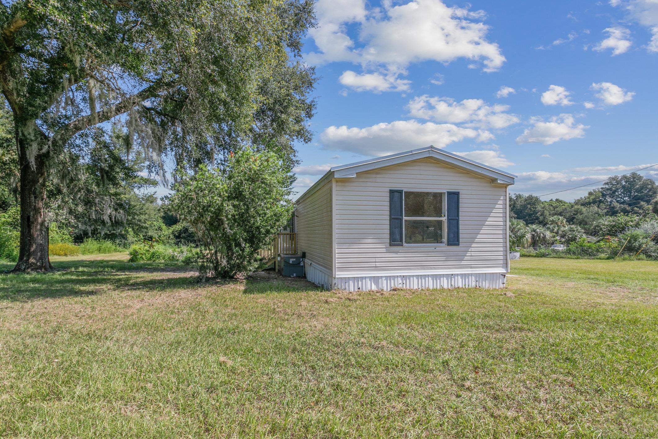 122 Barter Dr