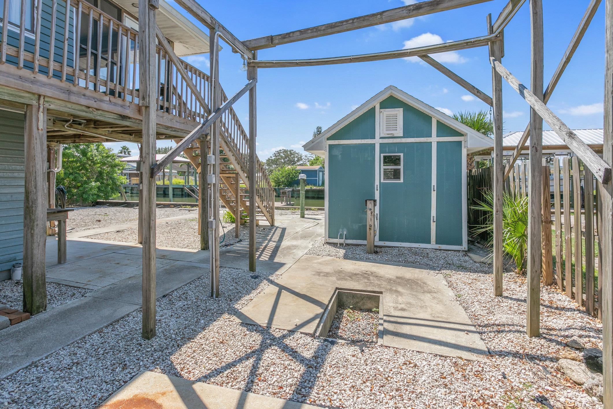6337 Gomez Rd