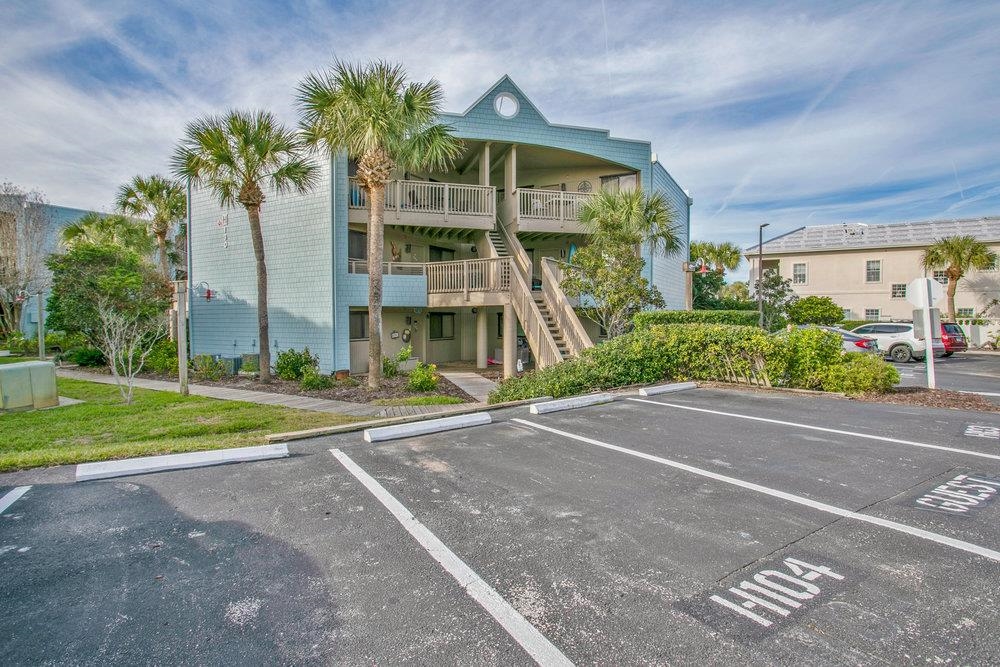Great 2-bedroom 2 bath 2nd floor condo, short term rental! Amenities include; 3 pools hot tub, tennis courts, BBQ area for cooking/entertaining, Beach access with a gazebo to sit and enjoy ocean breeze and views.