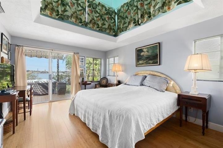 22 N St Augustine Boulevard