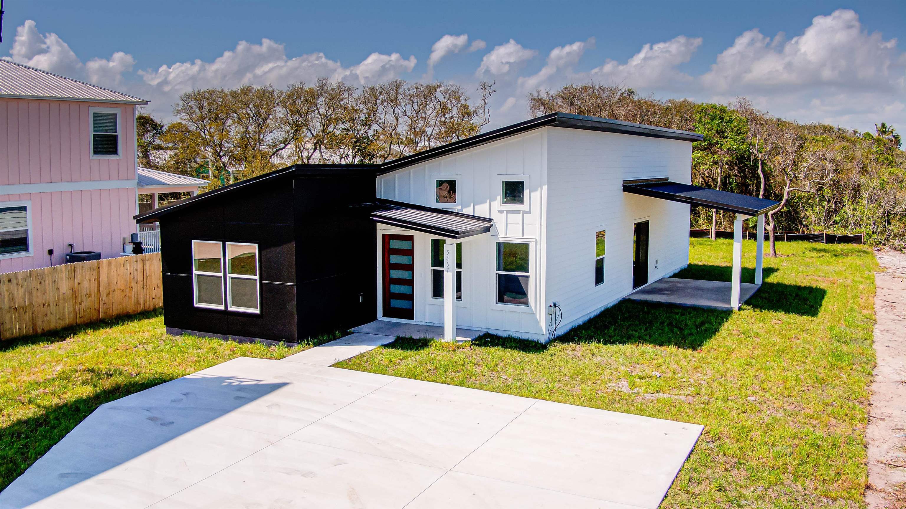 5461 A1A - Pool Home